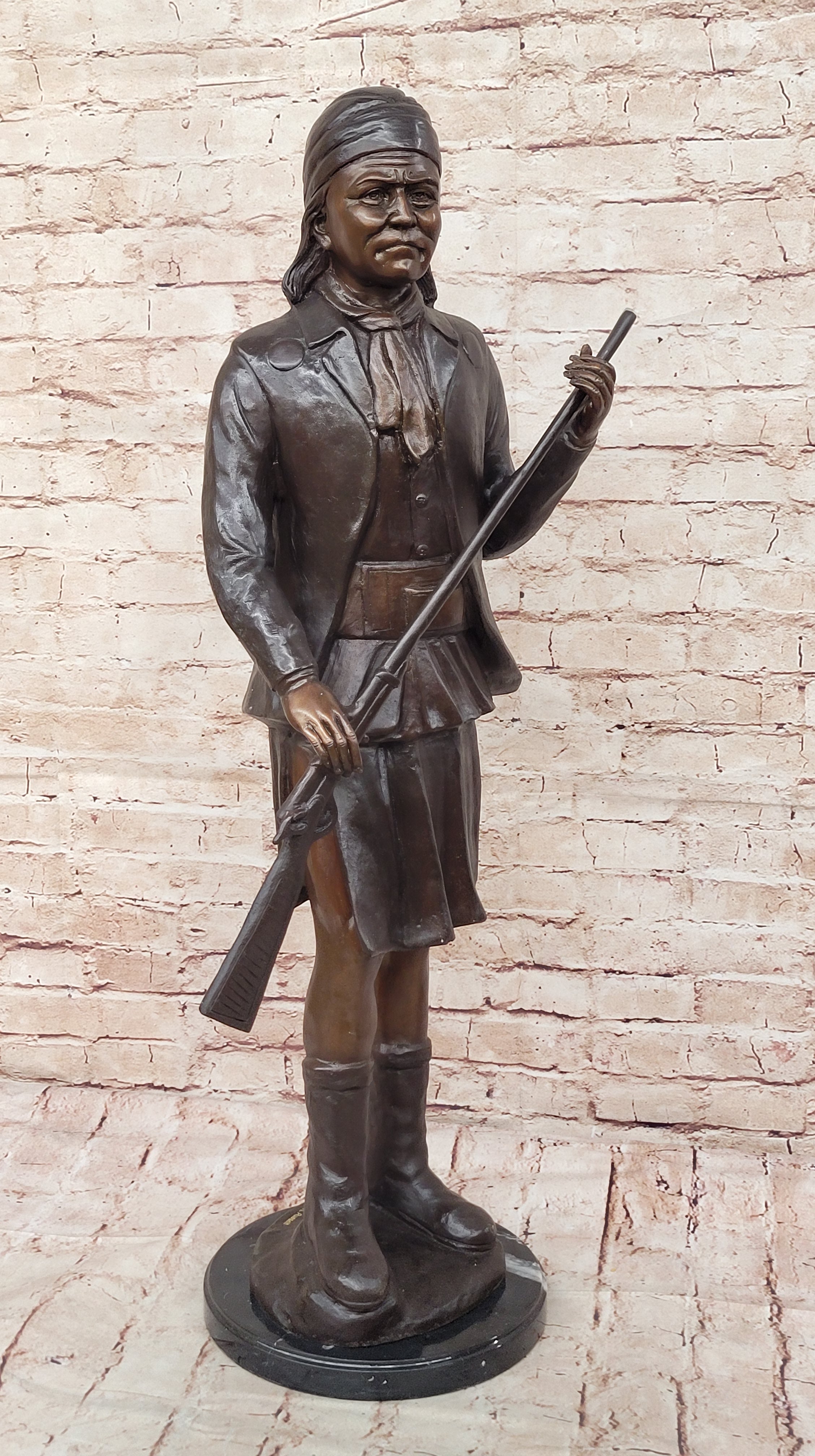 C.M Russell Bronze Sculpture Geronimo With Rifle Hot Cast Figure Statue