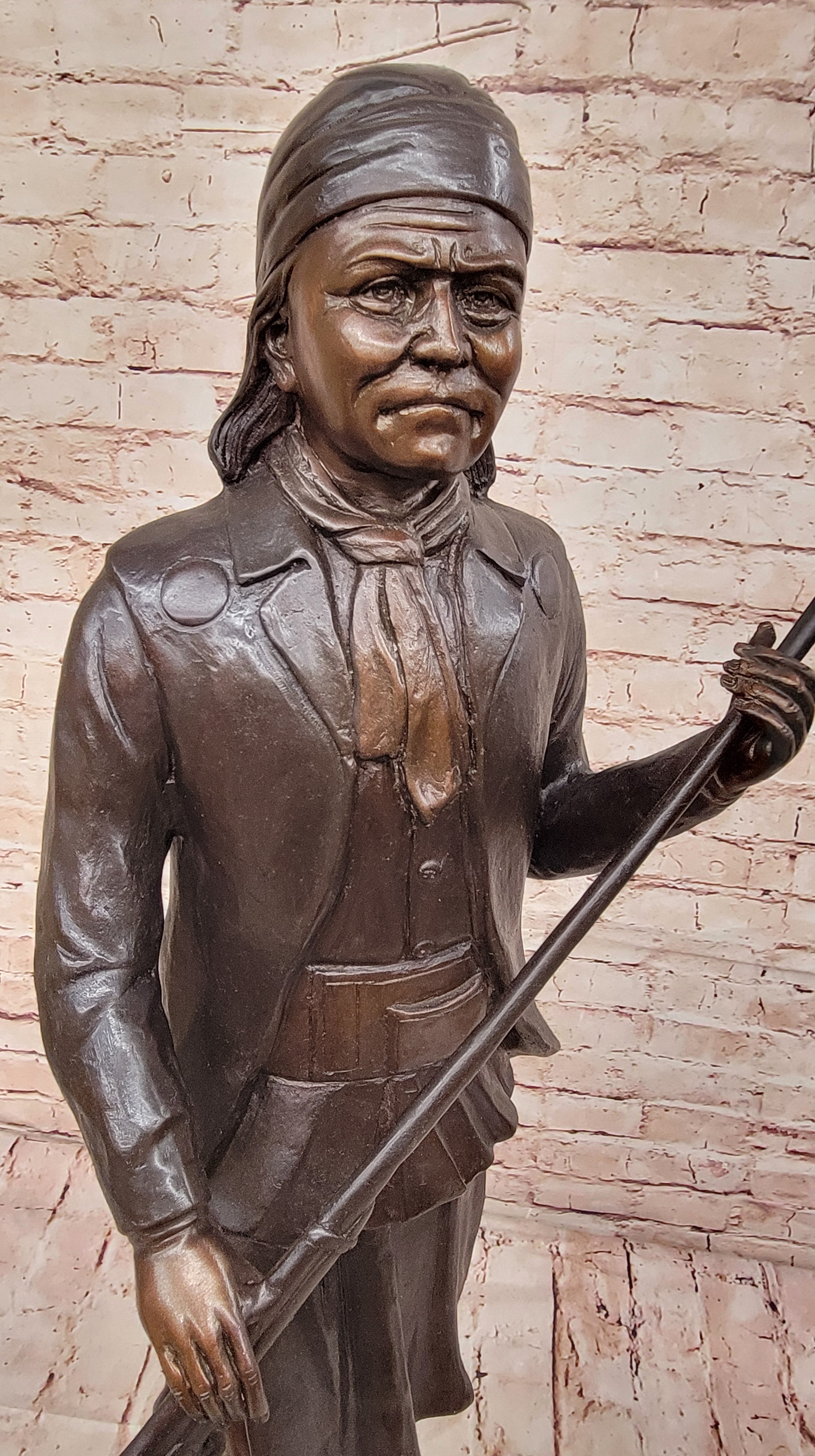 C.M Russell Bronze Sculpture Geronimo With Rifle Hot Cast Figure Statue
