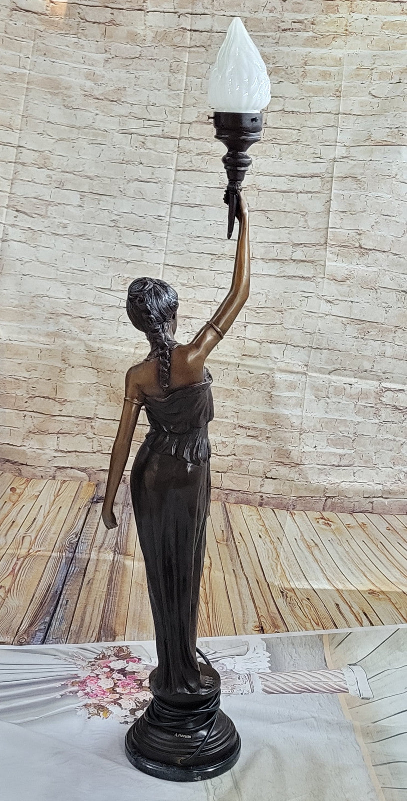 Art Deco/Nouveau Hot Cast Tall Woman French Lamp Bronze Sculpture Statue Deal