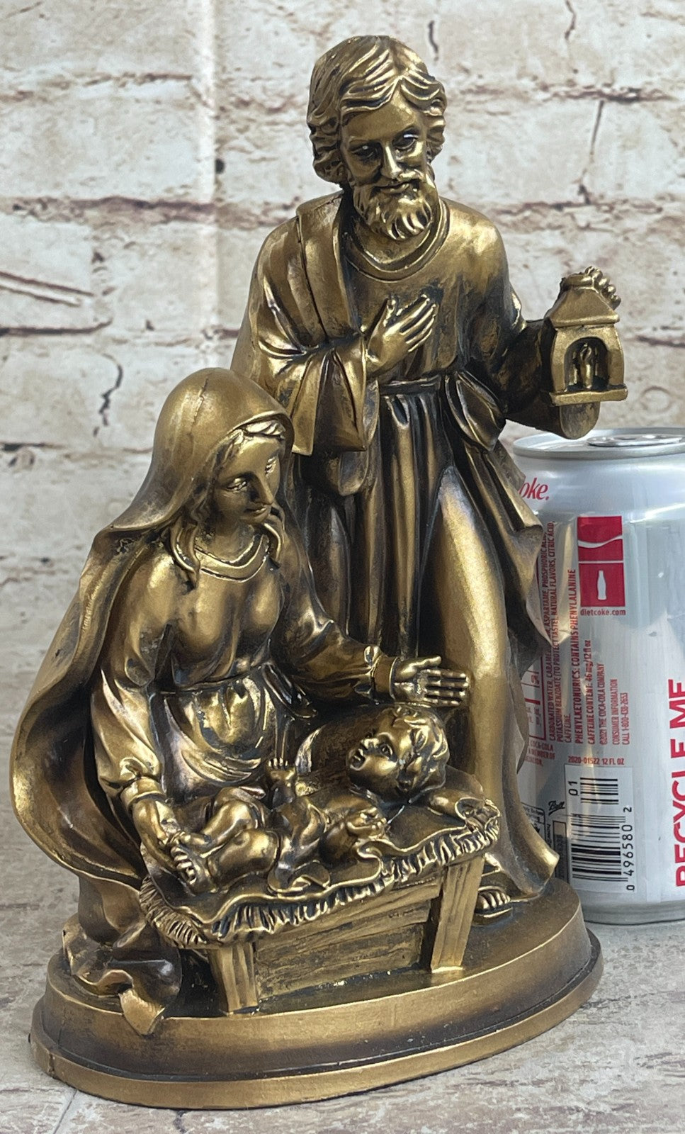 Christmas Nativity scene W/statues of The Holy Child, Virgin Mary and Saint Joseph