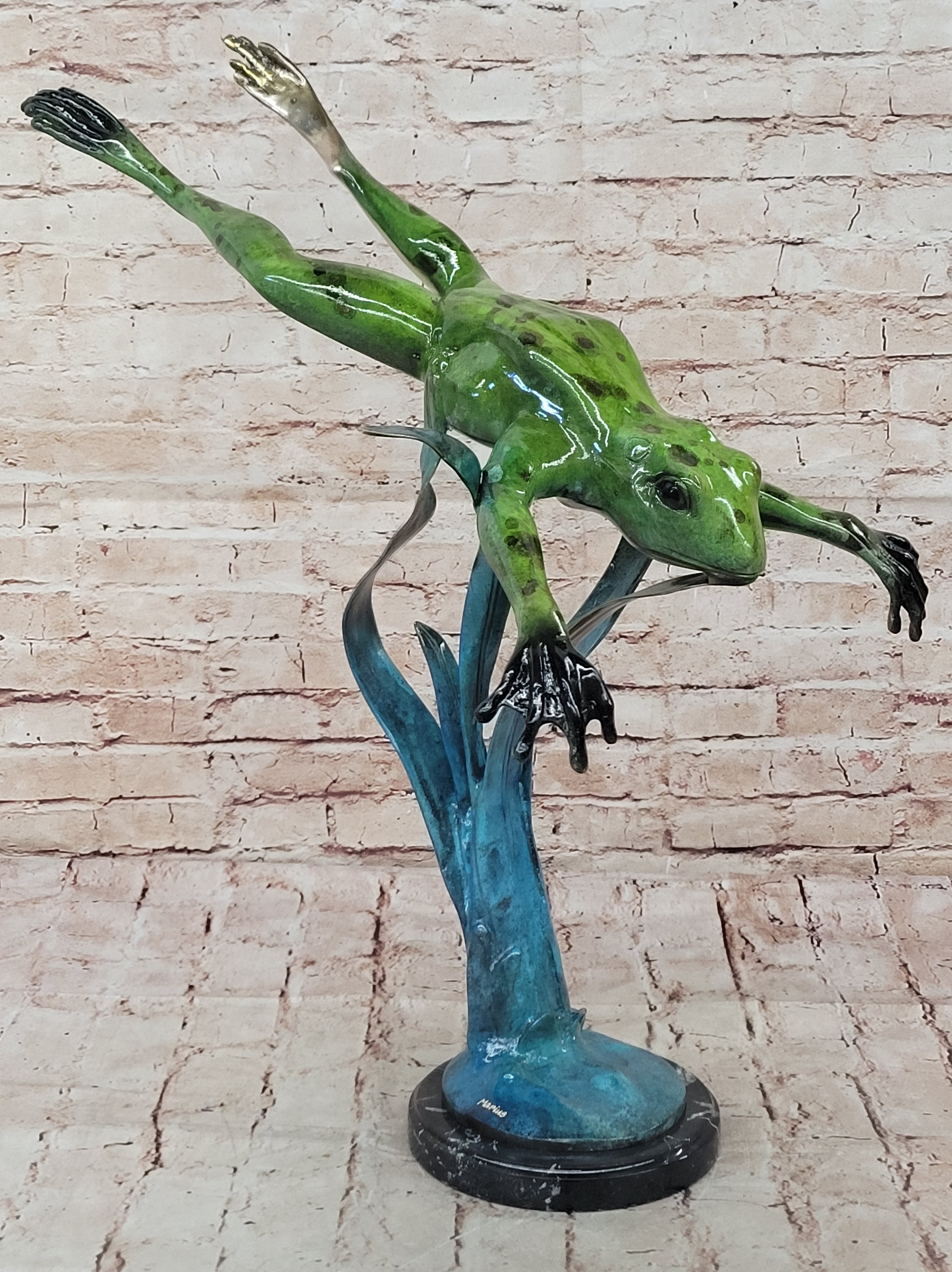 Bull Frog Cast Bronze Garden Statue Home Backyard Decoration Statue