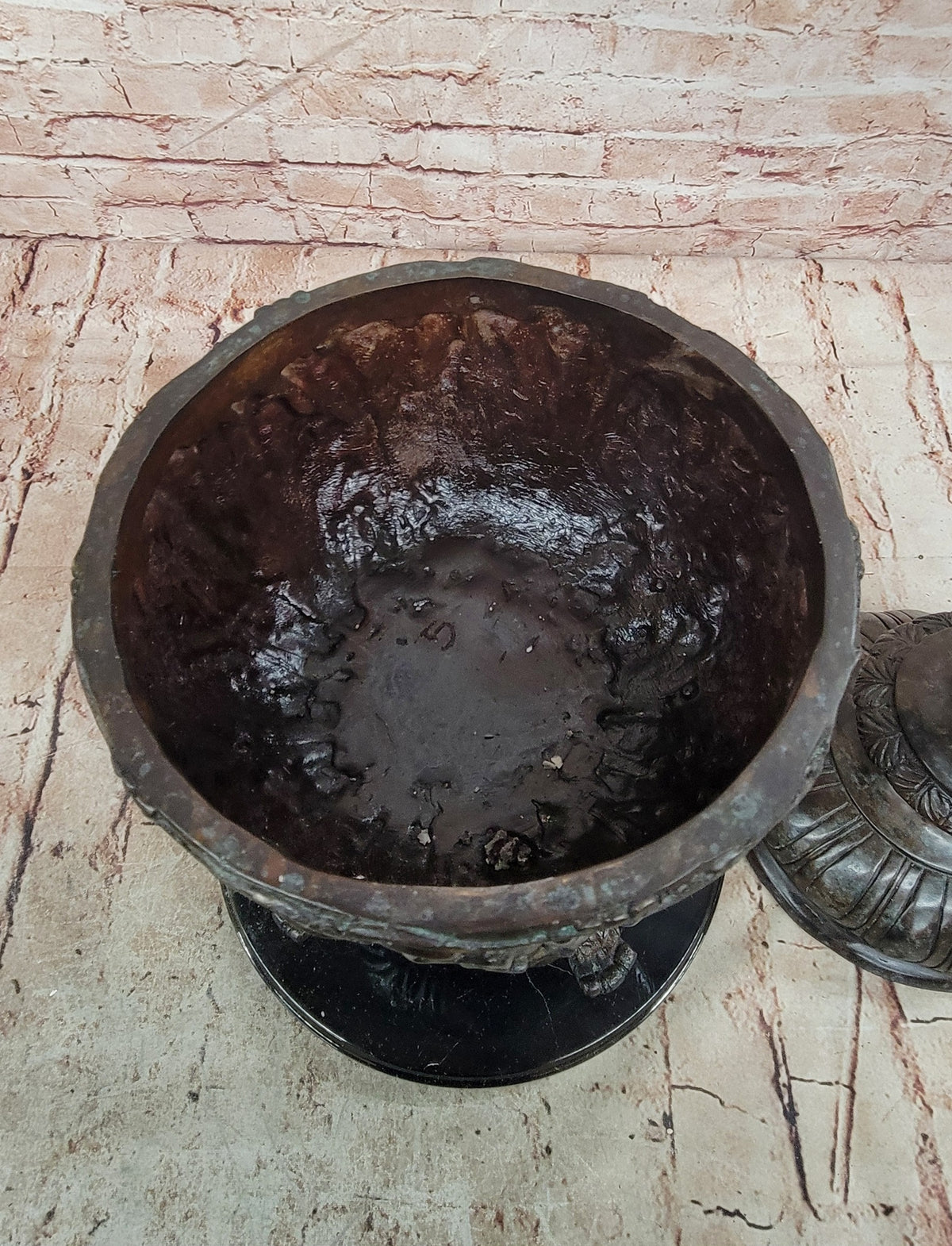 Vintage heavy solid bronze ornate Victorian figural vase pot brass Sculpture