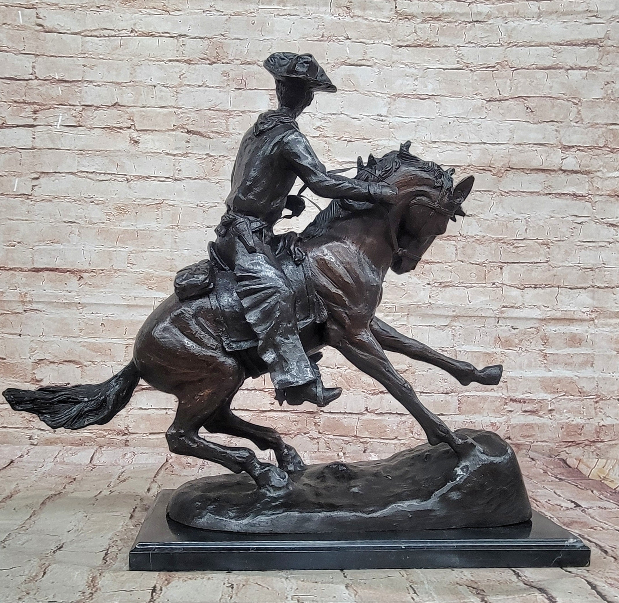 Fredrick Remington "Cowboy on Horse" Western Bronze Sculpture Figurine Figure