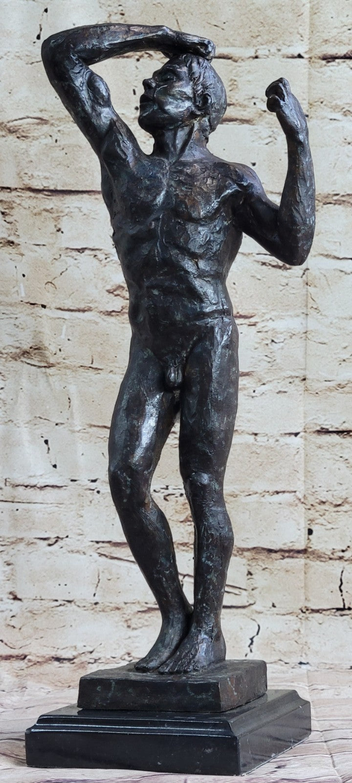 L`âge d`airain- sculpture d`Auguste Rodin- véritable bronze et marbre- Figure