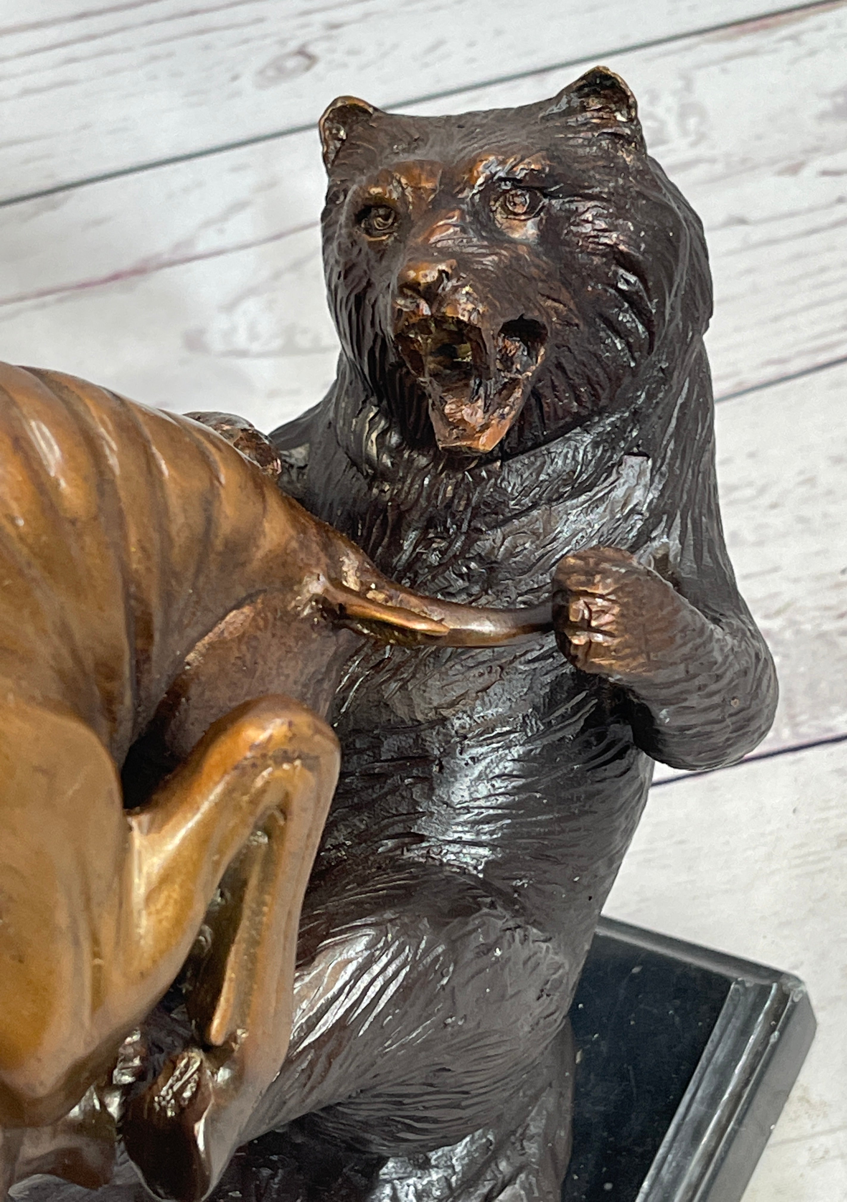 Hot Cast Detailed Bull Attacking Bear Bronze Masterpiece Classic Artwork Sculpture