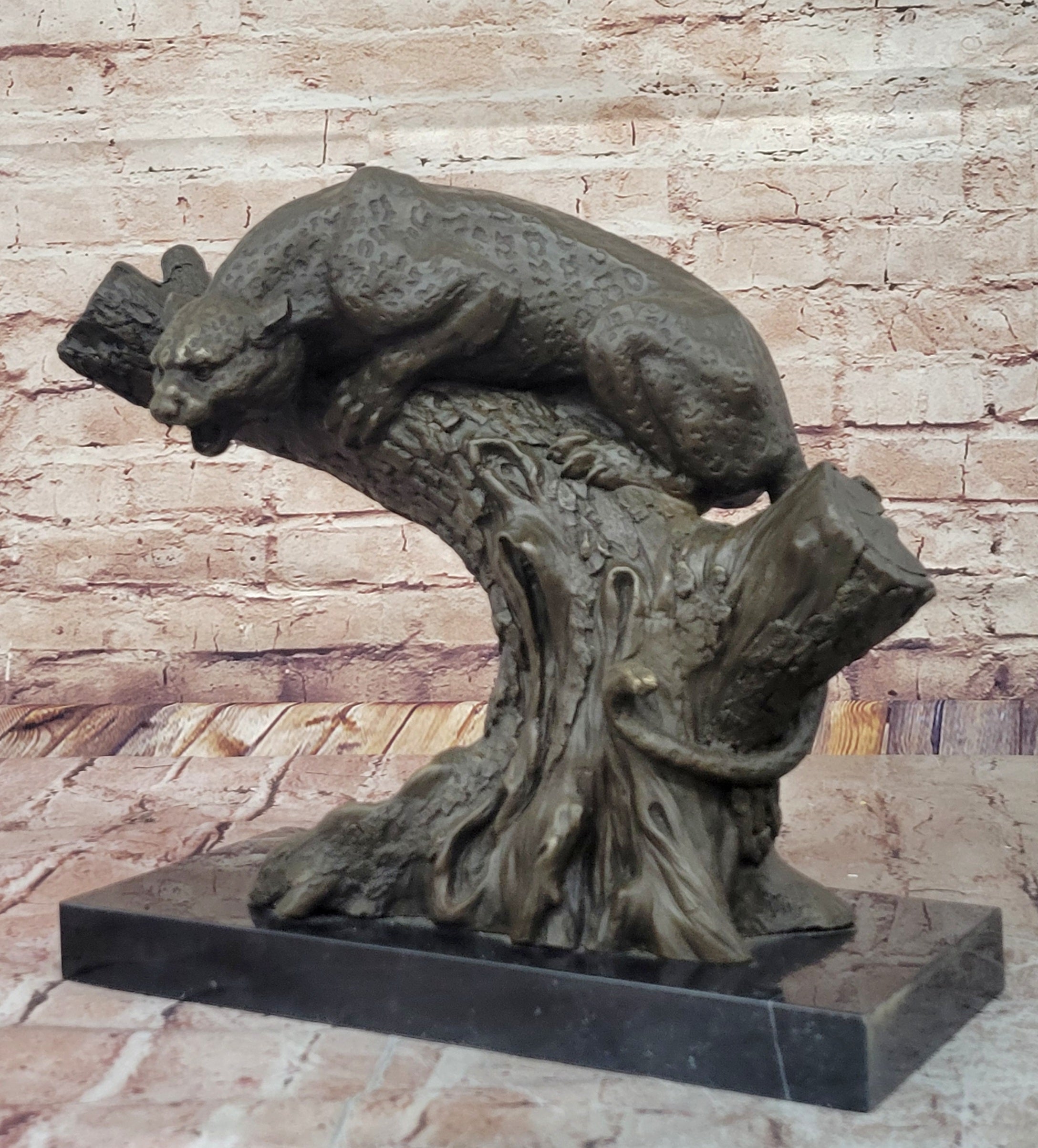 Handcrafted Massive Cougar on a tree Stump Bronze Sculpture Home Cabin Decor