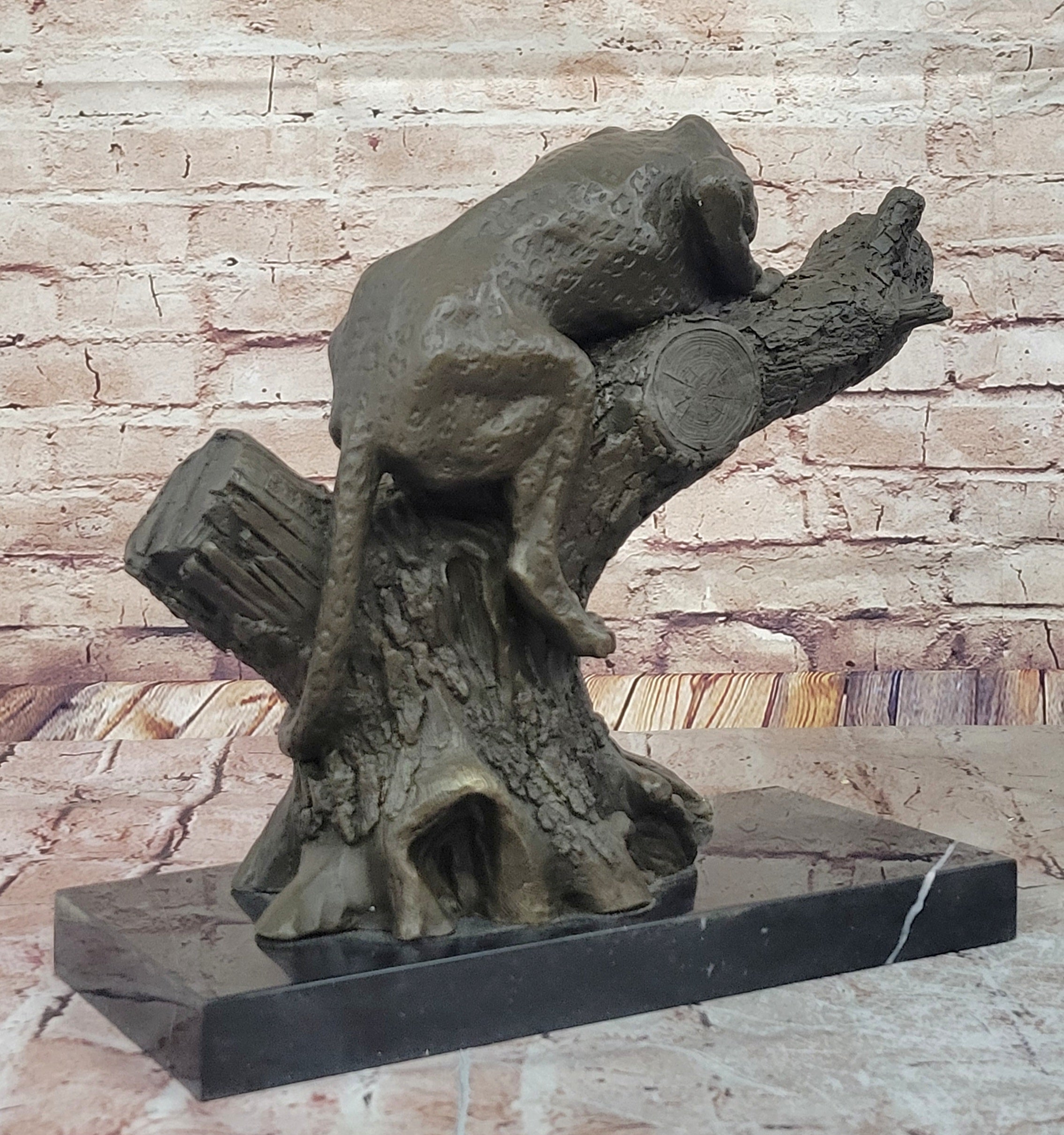 Handcrafted Massive Cougar on a tree Stump Bronze Sculpture Home Cabin Decor