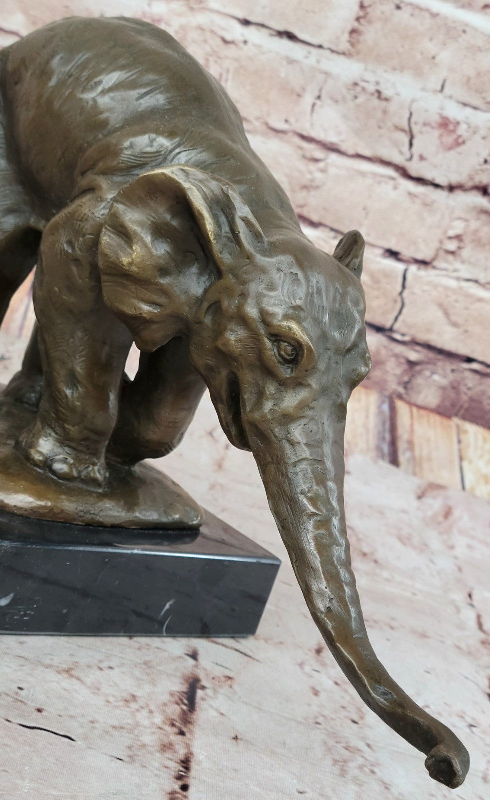 Hot Cast Lucky Elephant by Bugatti Bronze Sculpture Home Cabin Decoration