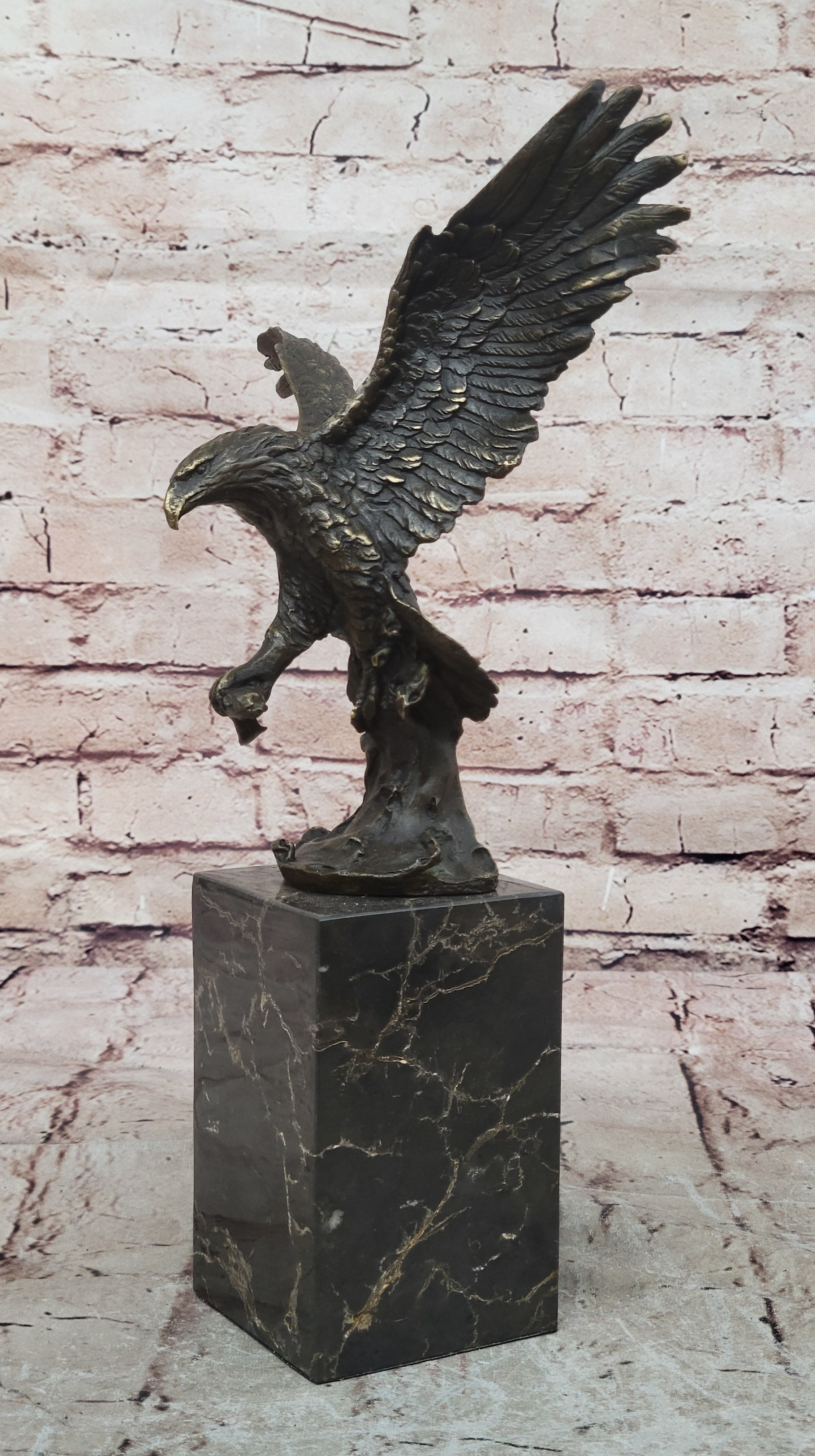 Lake Rights" Bronze Statue of Eagle on Branch with Fish Figurine Marble Base