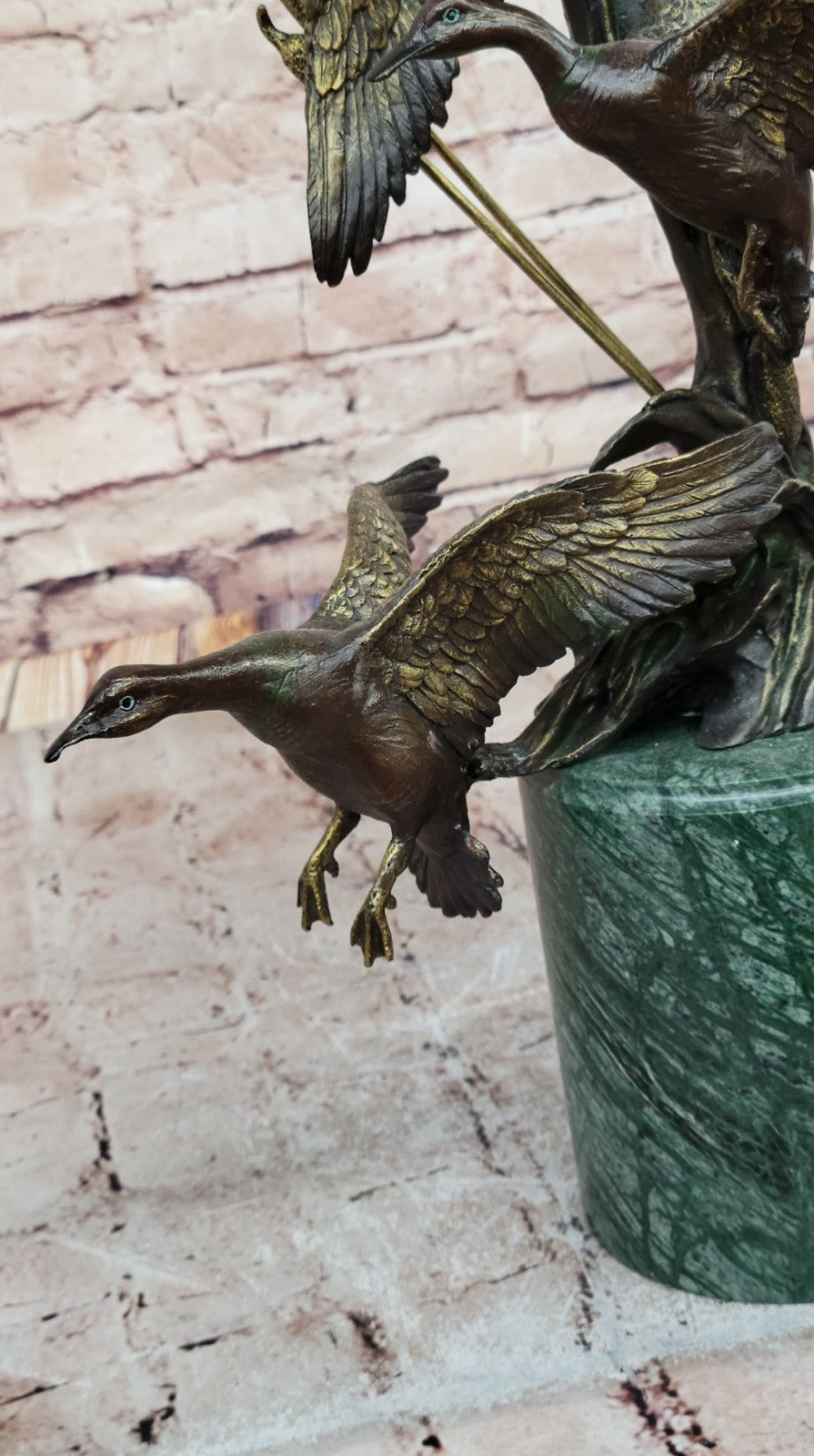 Handcrafted bronze sculpture SALE Hun Marble Art Cabin Wildlife Flight In Duck