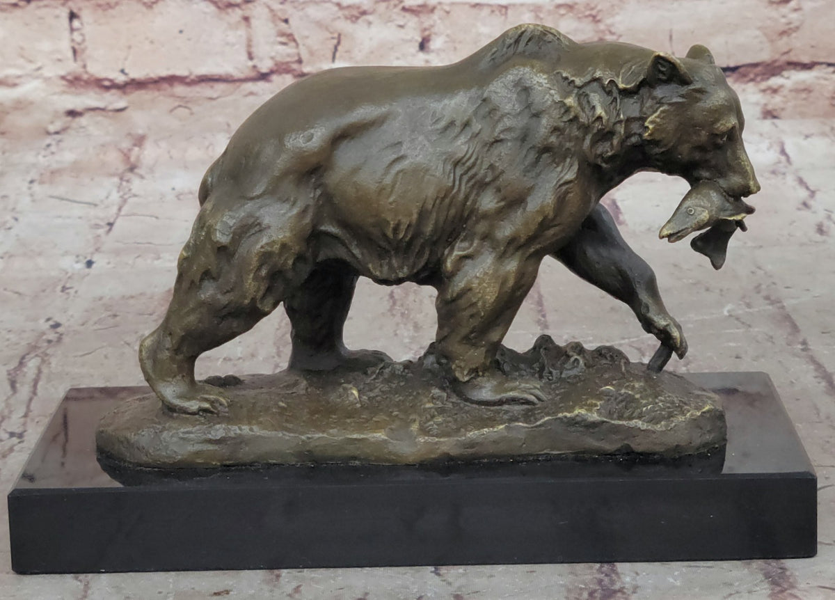 Bronze grizzly bear, fish, bronze sculpture, bronze figure, sculpture, figure