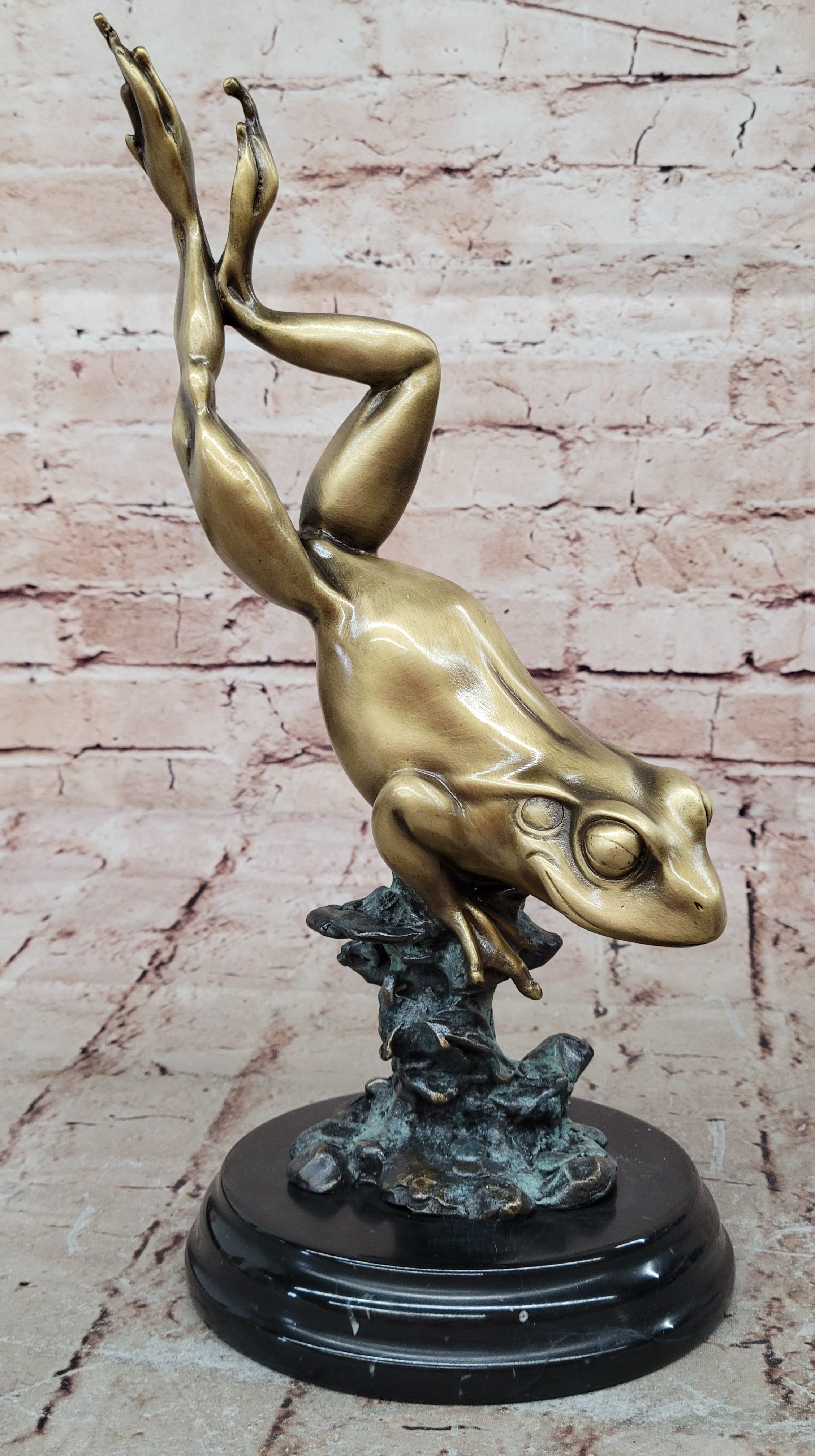 Vienna Bronze Hot Cast Frog Classic Quality Artwork Sculpture Figurine Figure