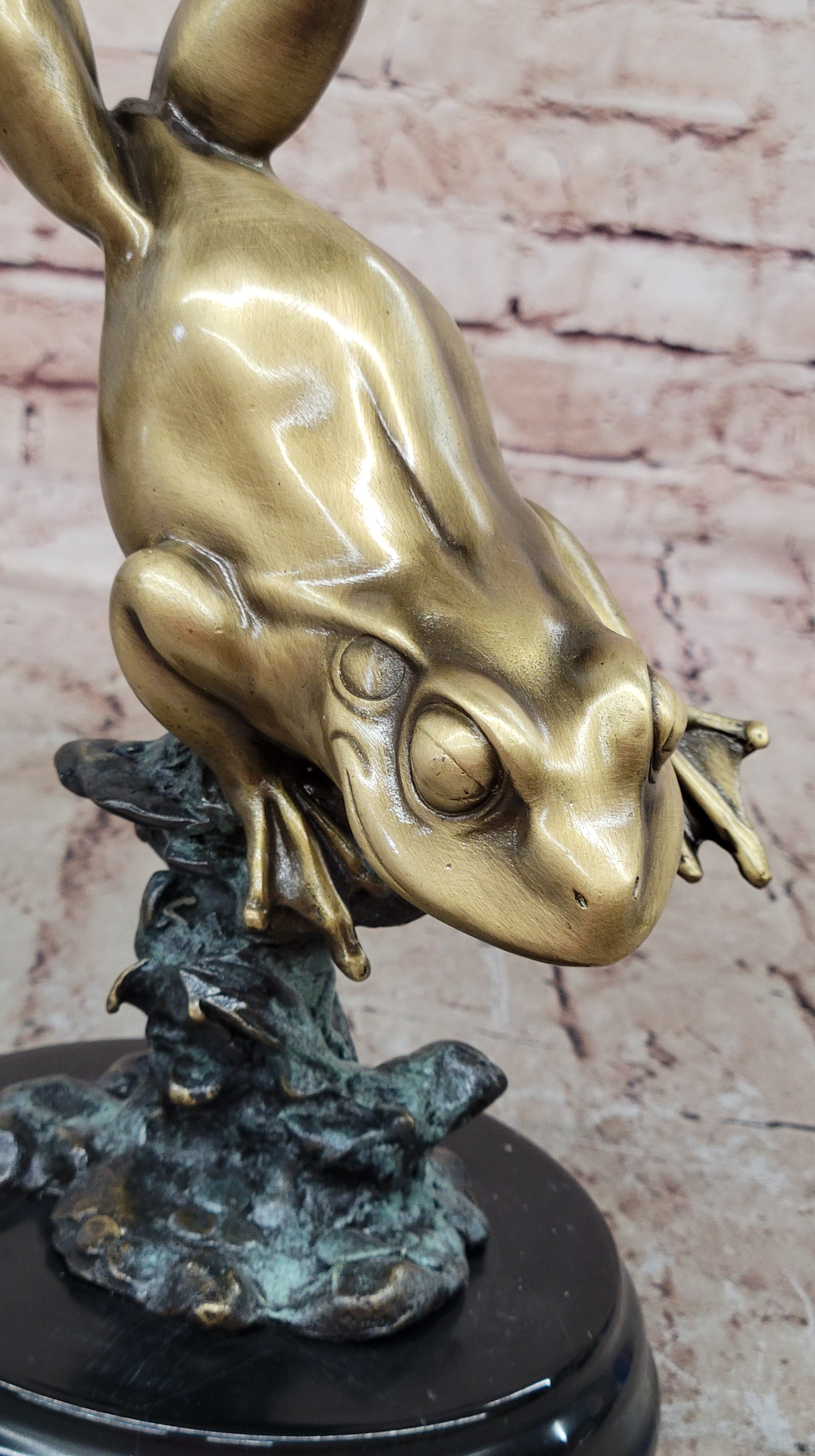 Vienna Bronze Hot Cast Frog Classic Quality Artwork Sculpture Figurine Figure