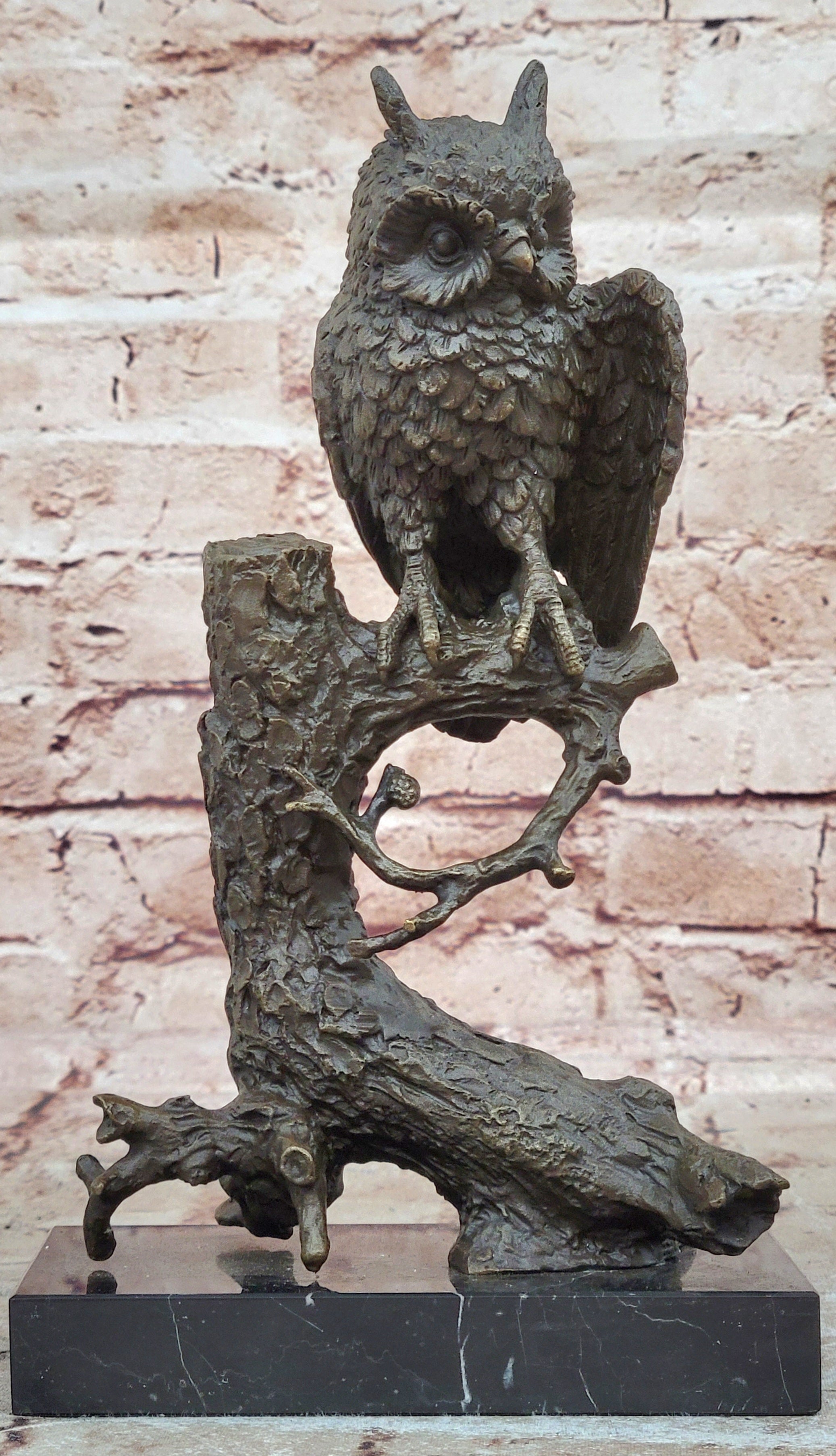 Vintage Bronze Horned Owl Sculpture – Fine Art Bird Figurine for Collectors