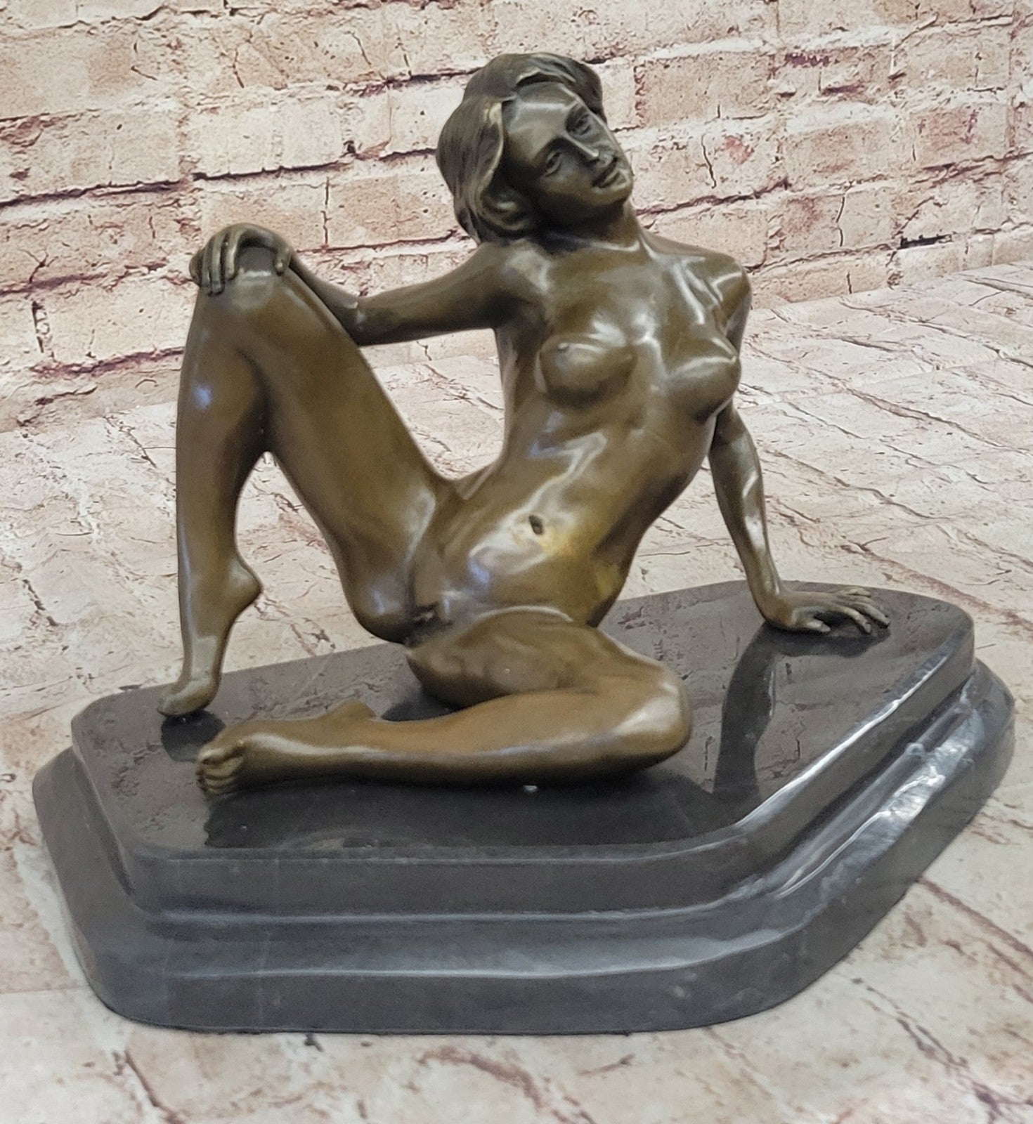 VINTAGE MID CENTURY MODRERN BRONZE SCULPTURE by NINO OLIVIONA - NUDE WOMAN DECO