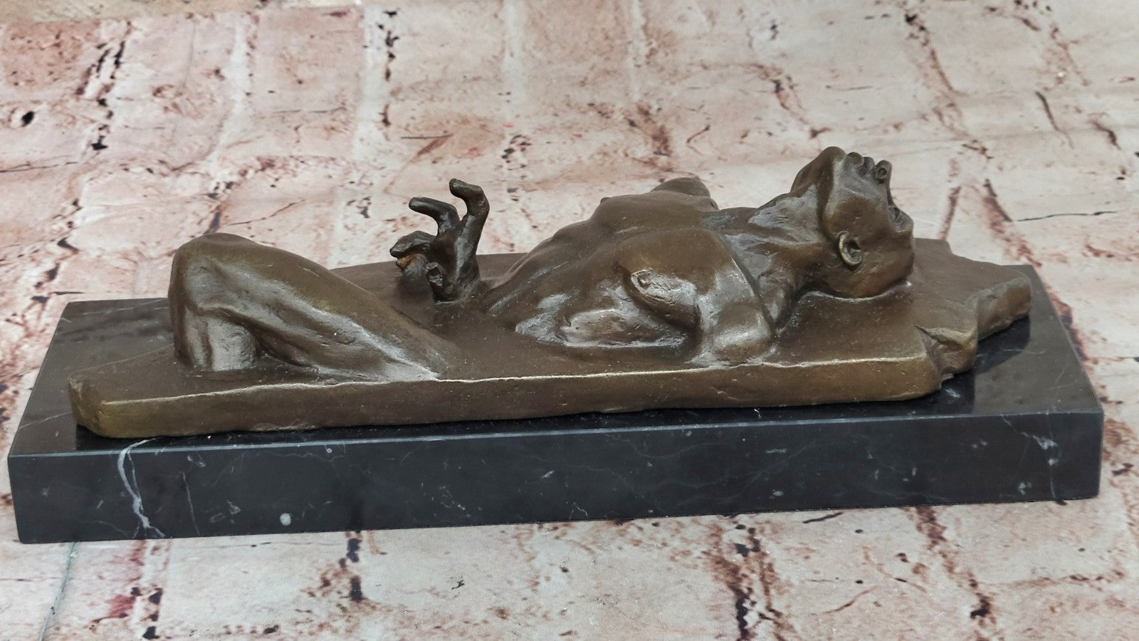 Modern art bronze man 3D Dimensional sculpture Hot Cast Figurine Sale