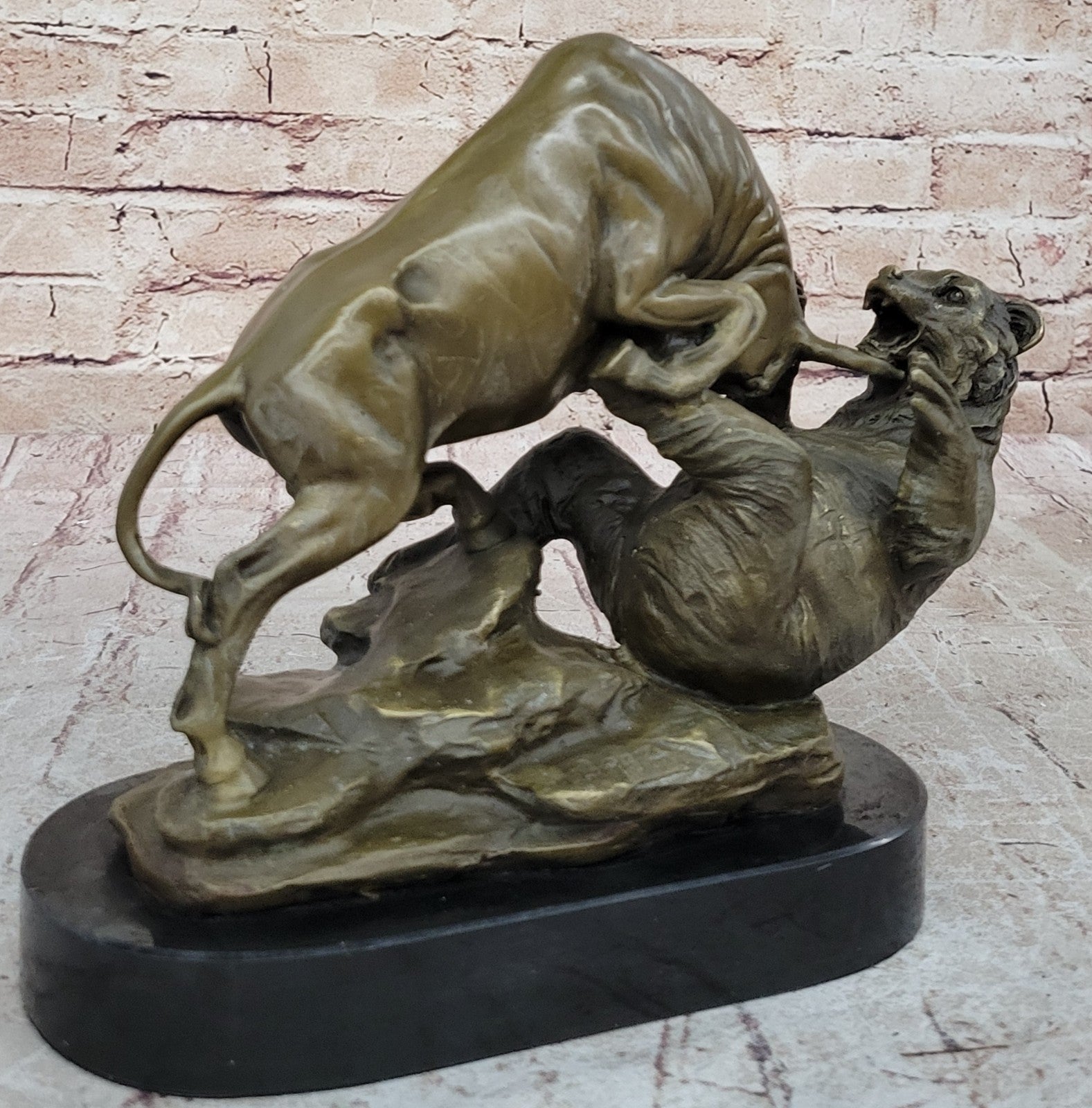 Handcrafted bronze sculpture SALE Cast Bear Vs. Bull - Street Wall Home Decor