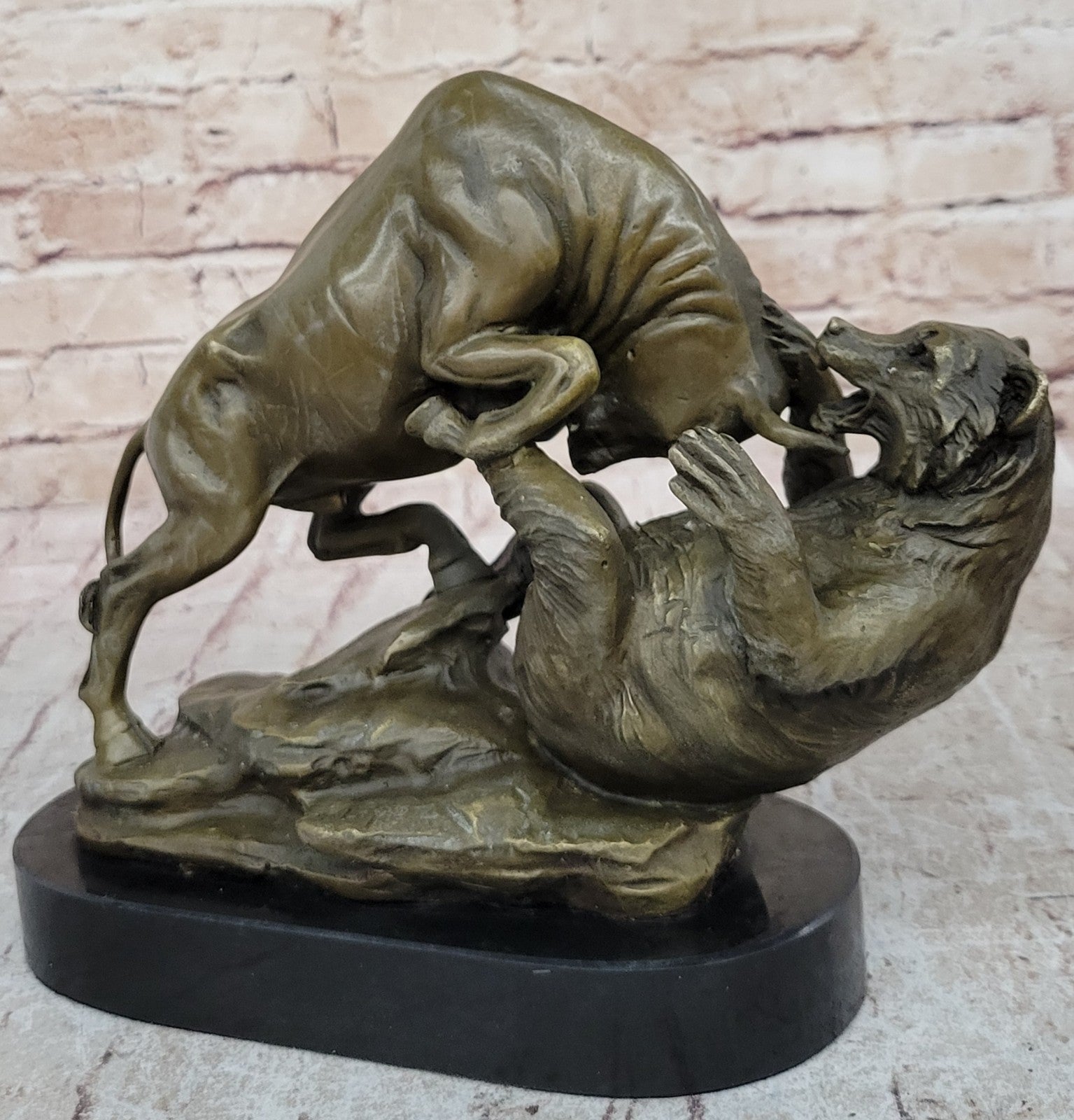Handcrafted bronze sculpture SALE Cast Bear Vs. Bull - Street Wall Home Decor