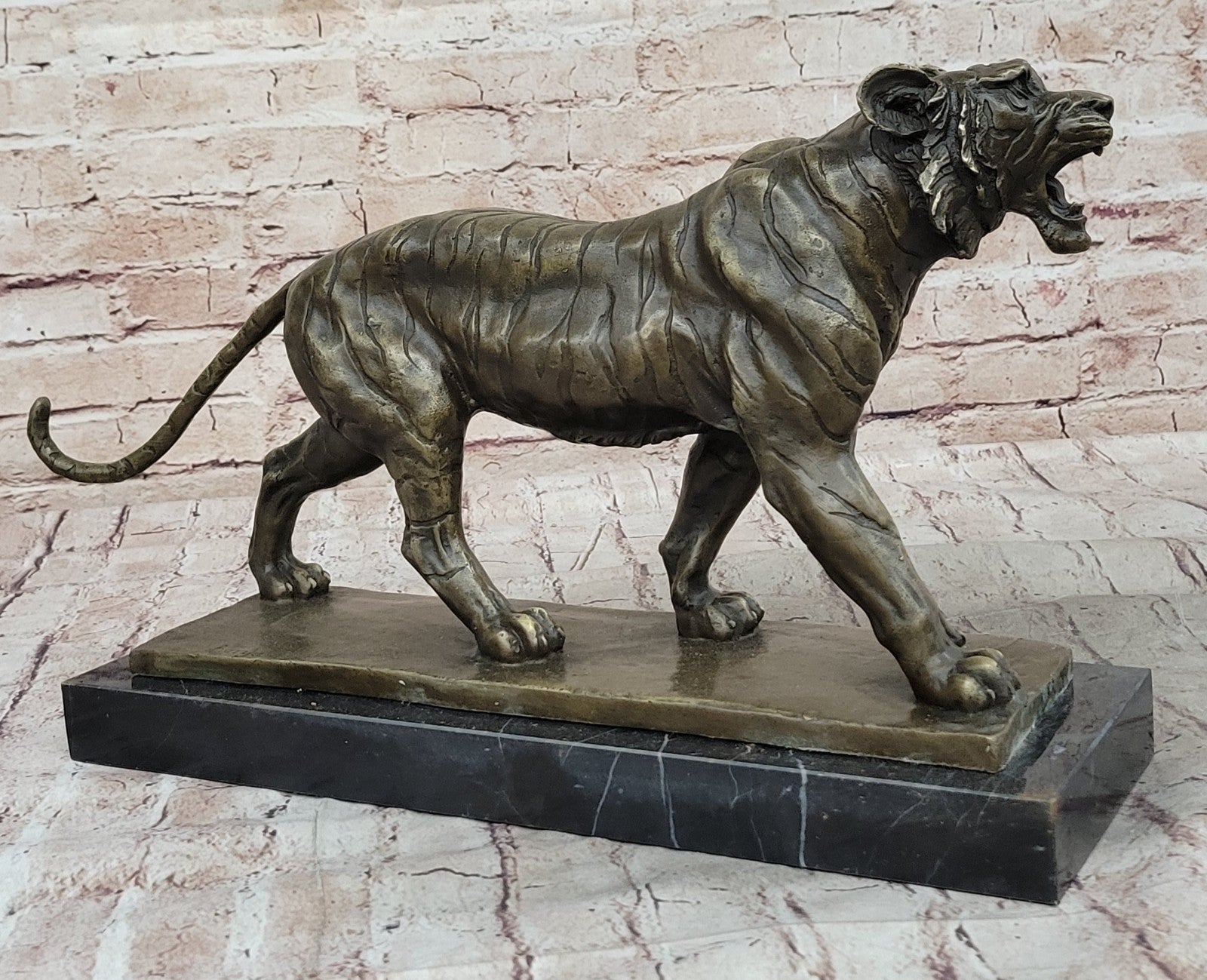 BRONZE WALKING TIGER AFTER ANTOINE-LOUIS BARYE BY LOST WAX METHOD FIGURINE