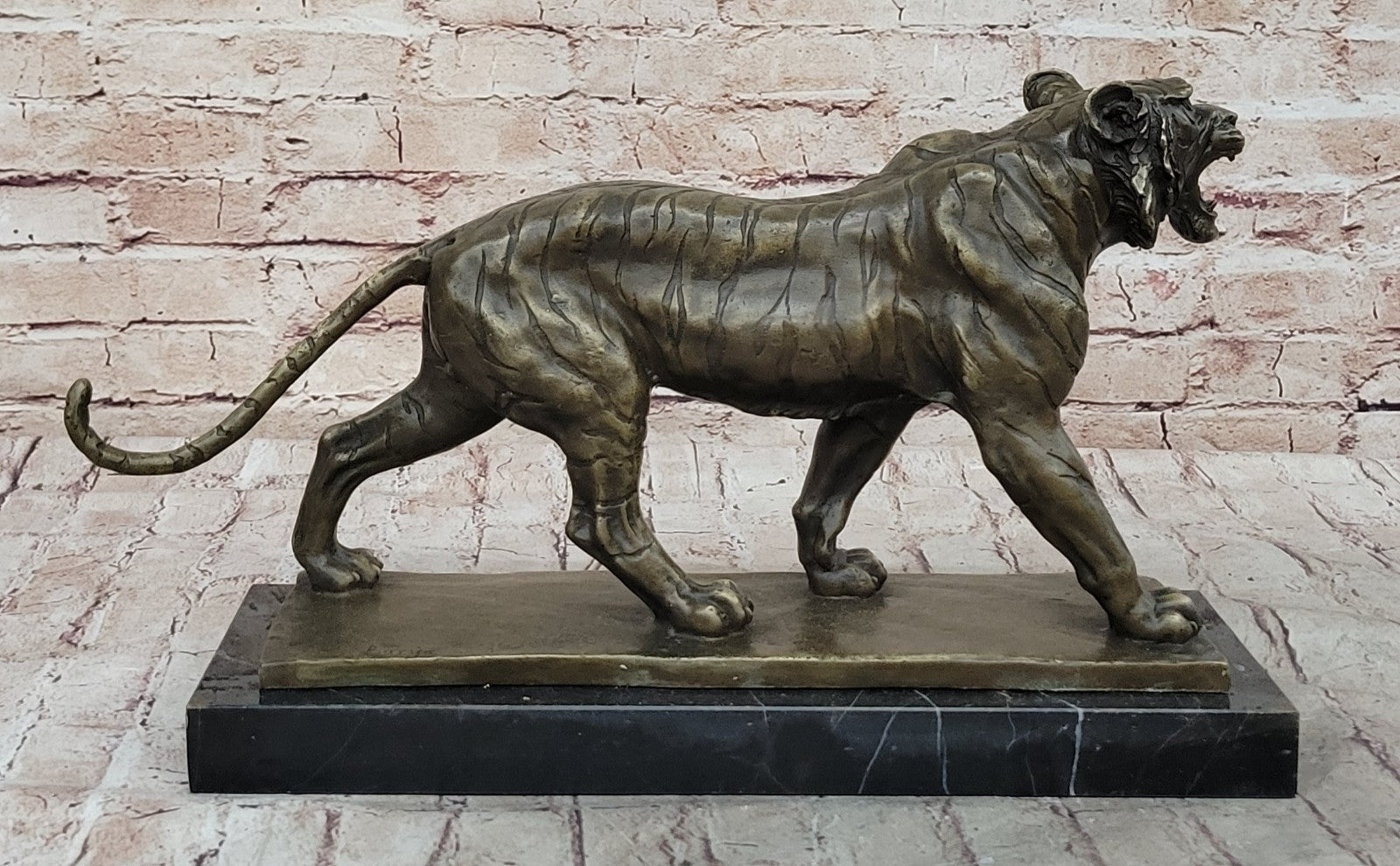 BRONZE WALKING TIGER AFTER ANTOINE-LOUIS BARYE BY LOST WAX METHOD FIGURINE