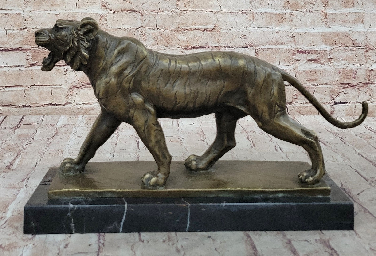 BRONZE WALKING TIGER AFTER ANTOINE-LOUIS BARYE BY LOST WAX METHOD FIGURINE
