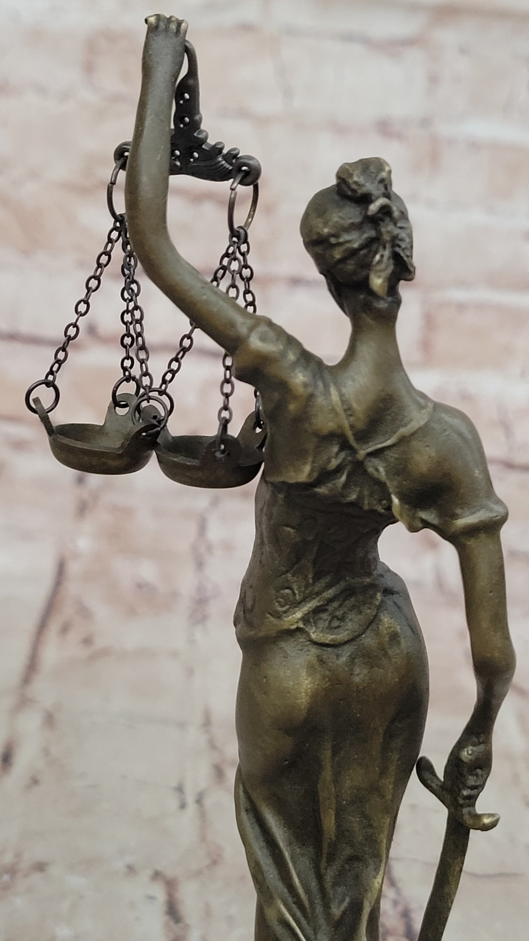 VINTAGE BLIND LADY JUSTICE BRONZE STATUE HOT CAST SCULPTURE ART DECO FIGURINE