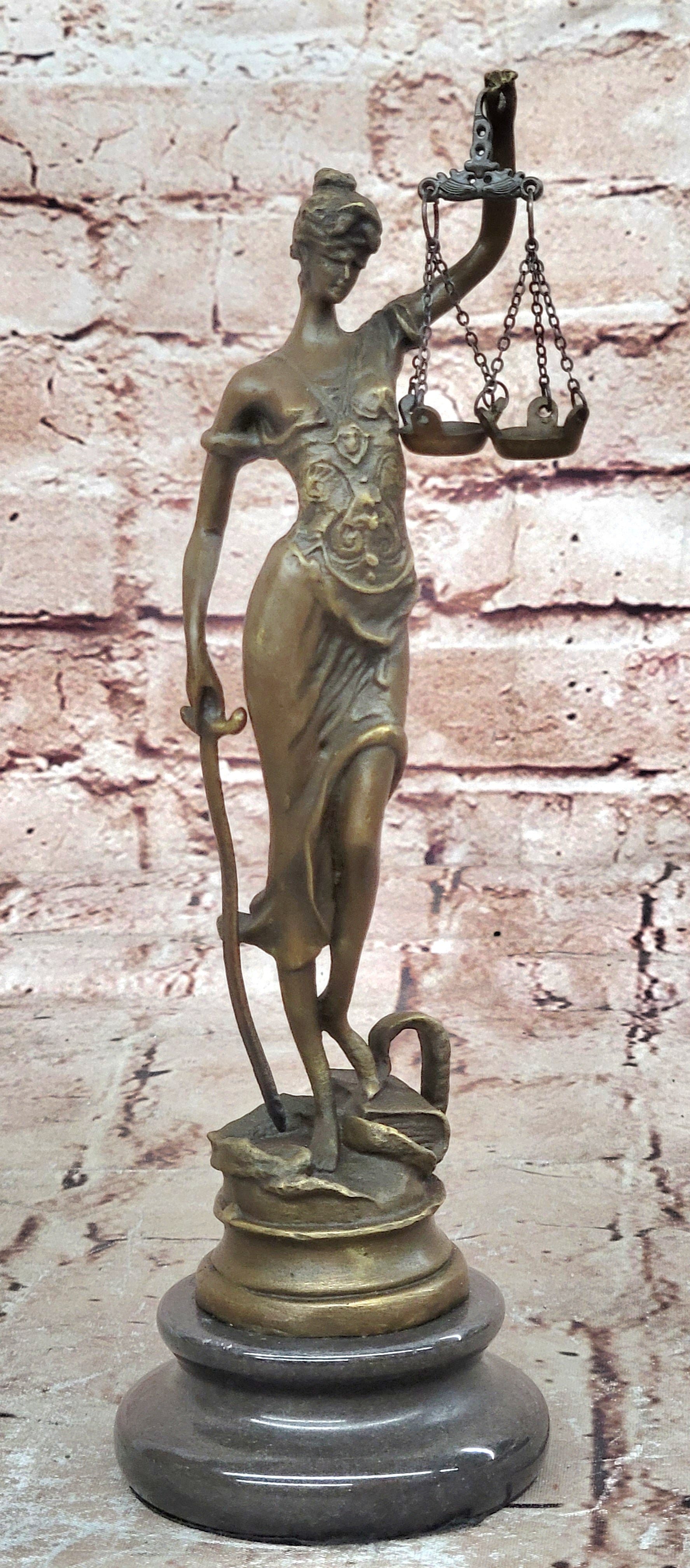 VINTAGE BLIND LADY JUSTICE BRONZE STATUE HOT CAST SCULPTURE ART DECO FIGURINE
