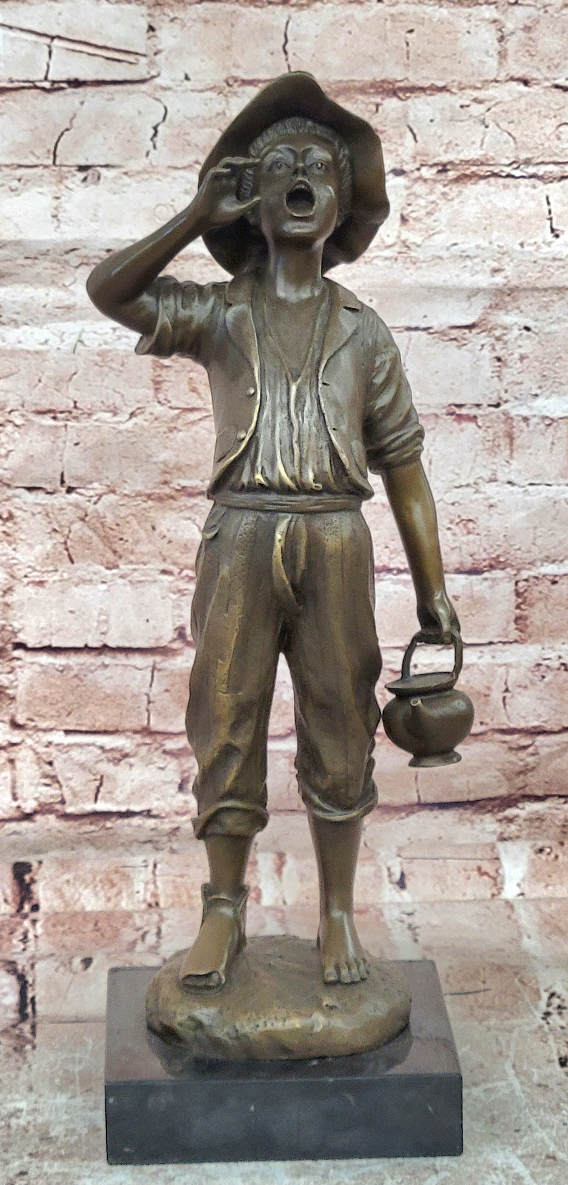 Classical Bronze Child Sculpture Boy Shouting with Water Jug Statue Art