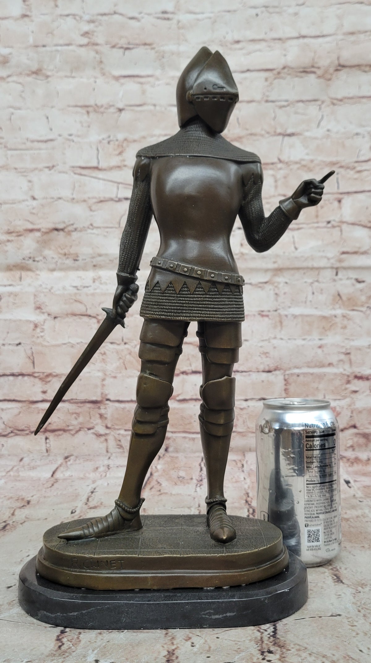 Hot Cast European Knight With Armor and Sword Bronze Sculpture Marble Figurine