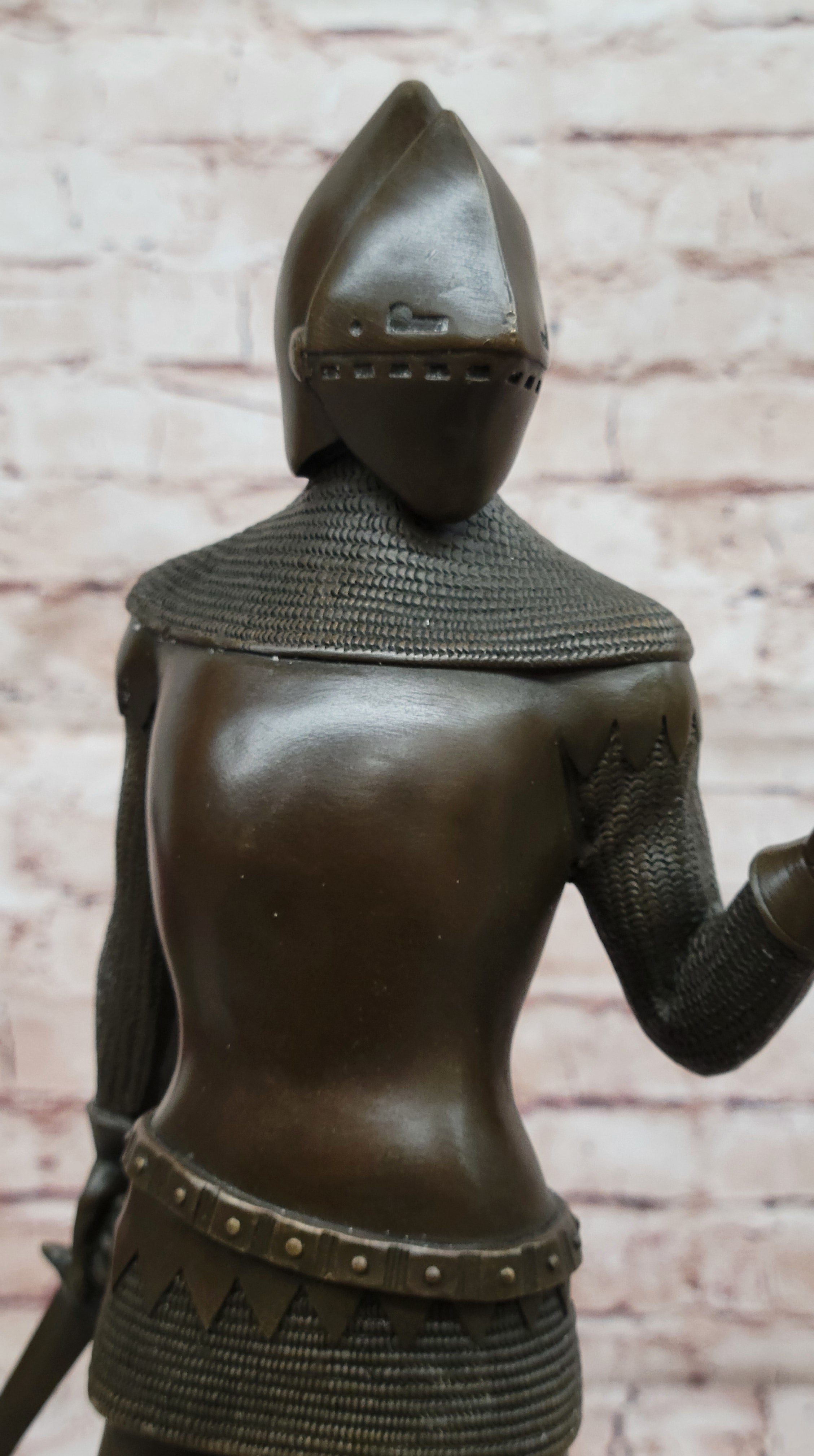 Hot Cast European Knight With Armor and Sword Bronze Sculpture Marble Figurine