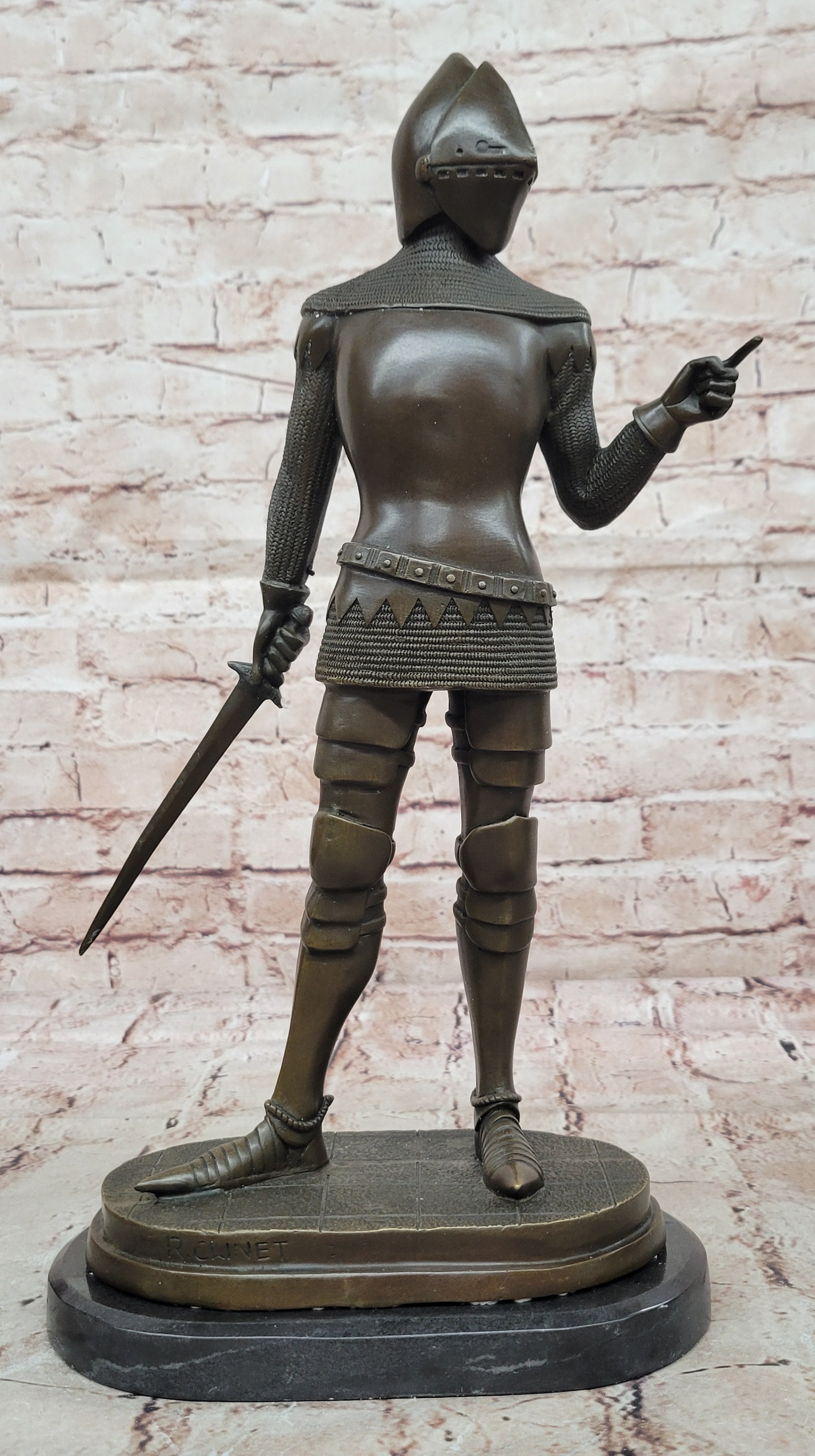 Hot Cast European Knight With Armor and Sword Bronze Sculpture Marble Figurine