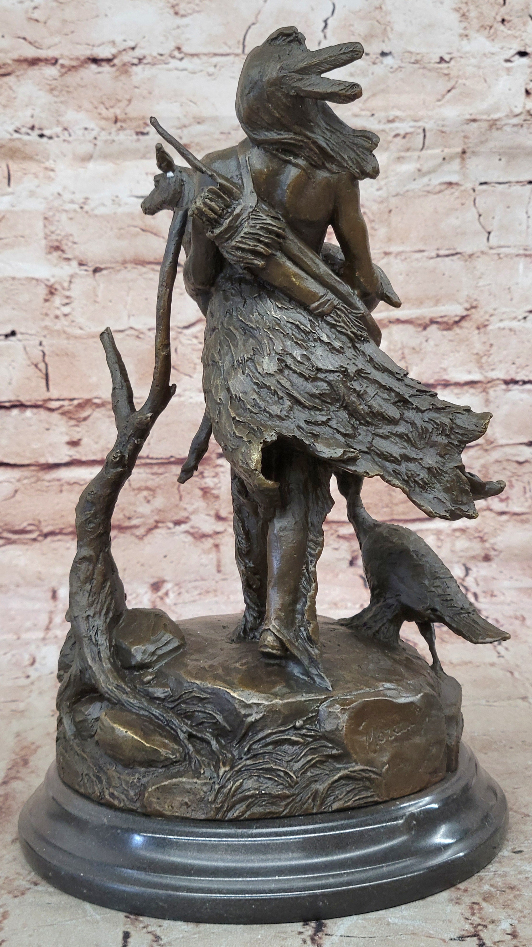 Art Deco Hand Made Bronze Sculpture of Native Indian Chief Christmas Gift Statue