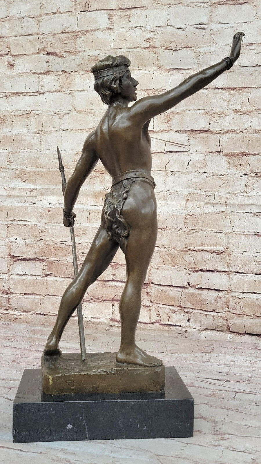 Buy Luis Domenech Vicente Bronze Sculpture – Le Messager de Paix, Handmade in Spain