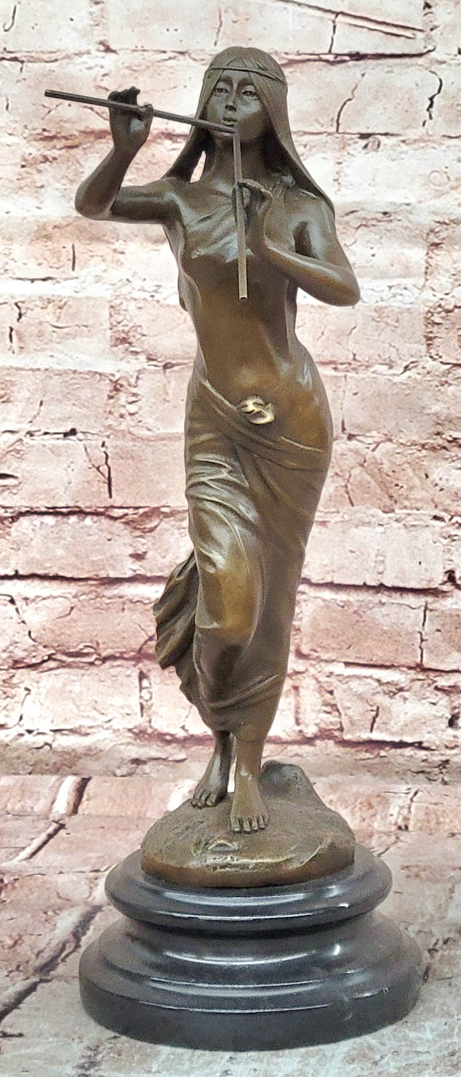 Bronze Native American Maiden Playing Flute Sculpture Hot Cast Collectible Art