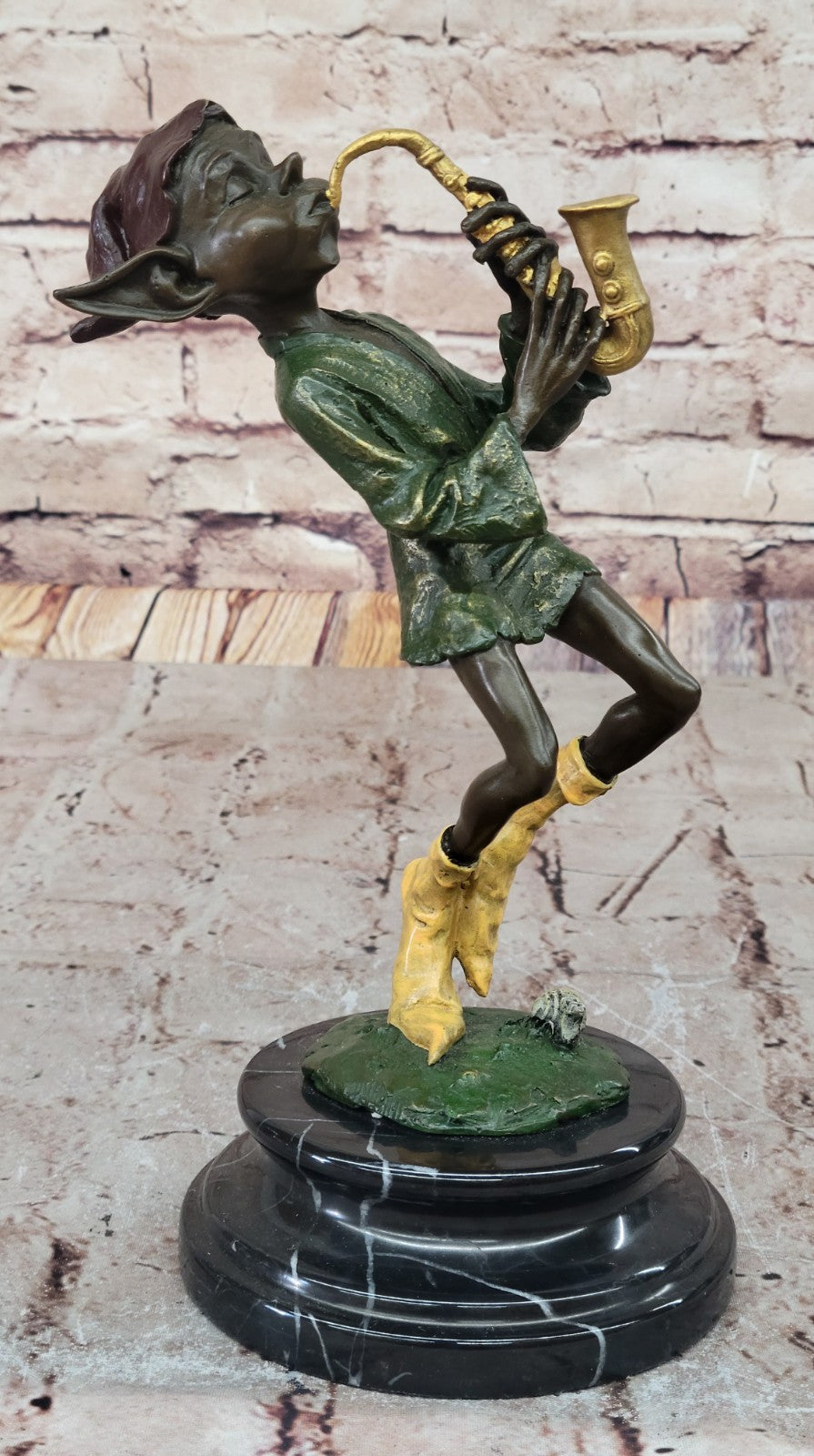 Juno`s Solid Bronze Music Lover Figurine - Collector`s Edition Artwork