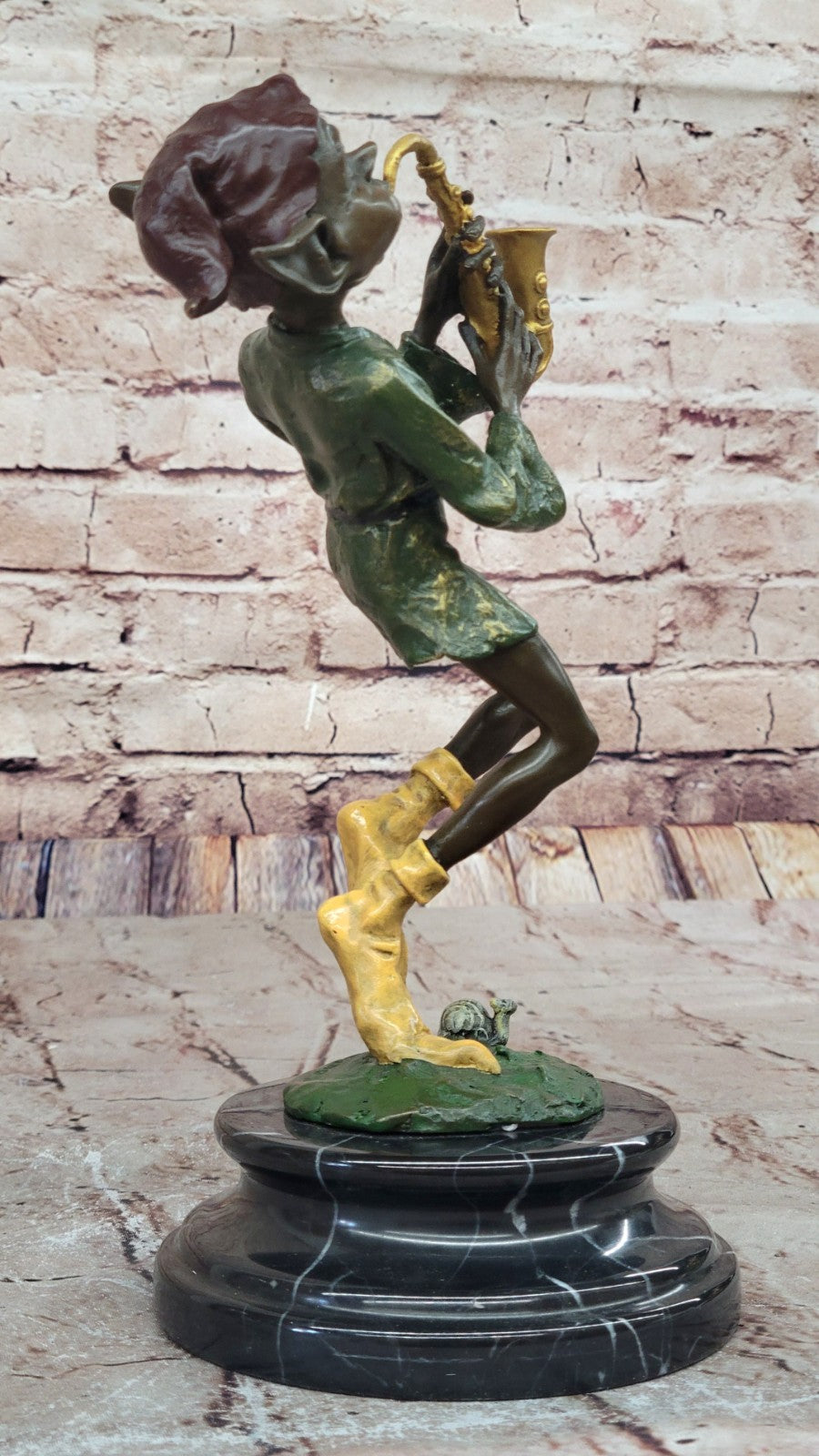 Juno`s Solid Bronze Music Lover Figurine - Collector`s Edition Artwork