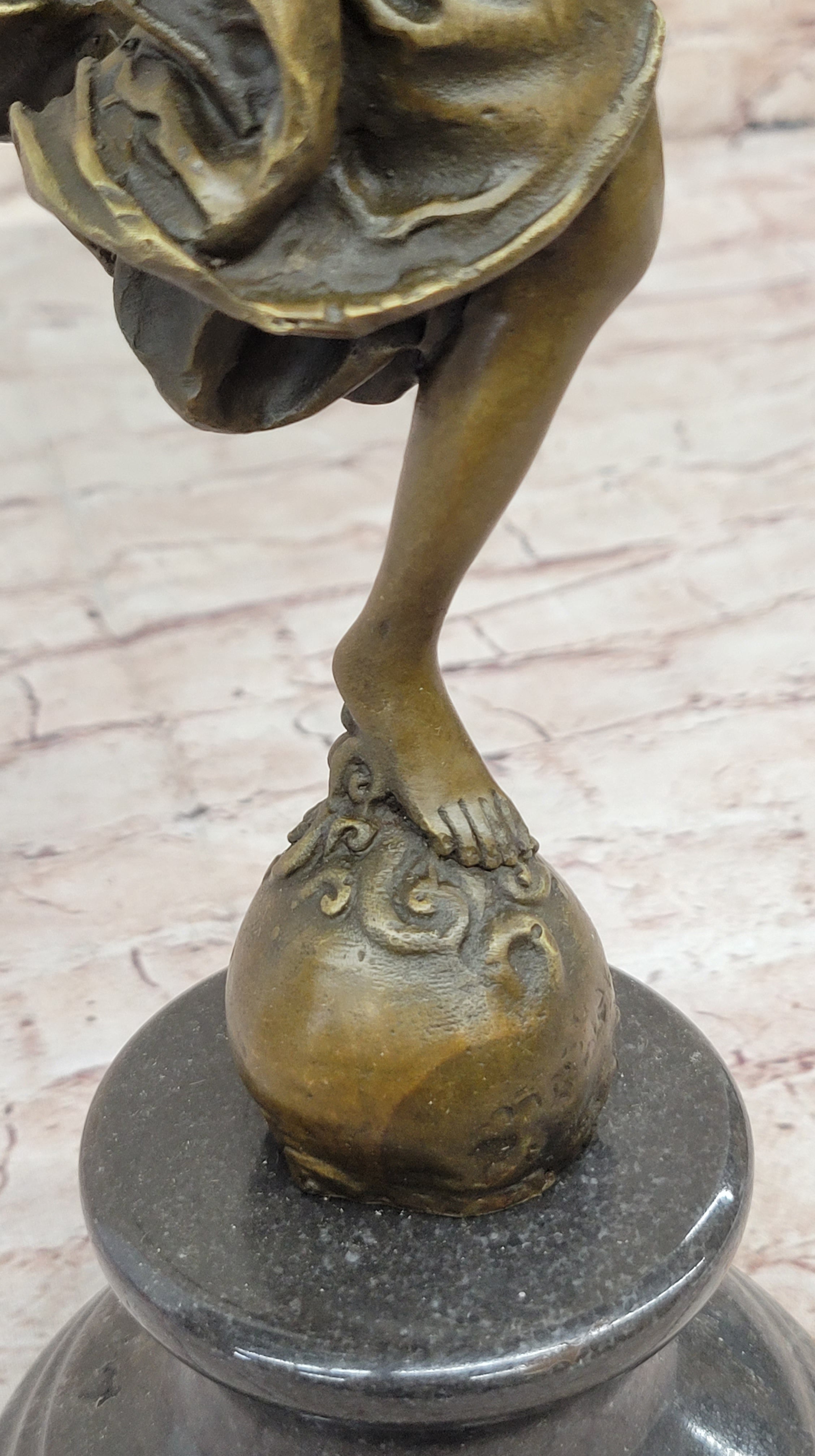 Fame Detroit Institute of Arts Museum Xmas Angel Genuine solid Bronze Figurine