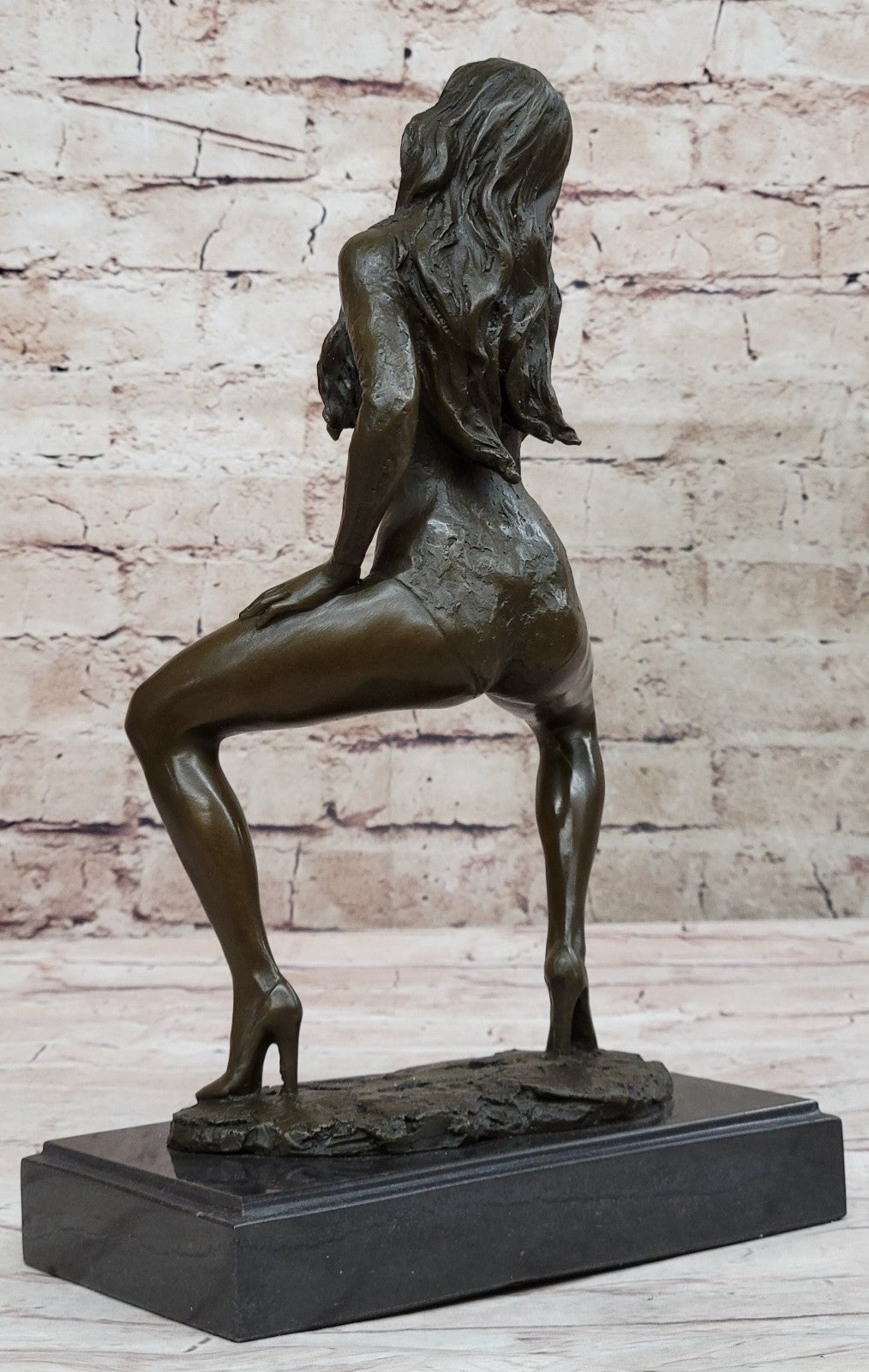 Nude Erotic Woman Walking a provocative Pose Bronze Belle Sculpture Statue
