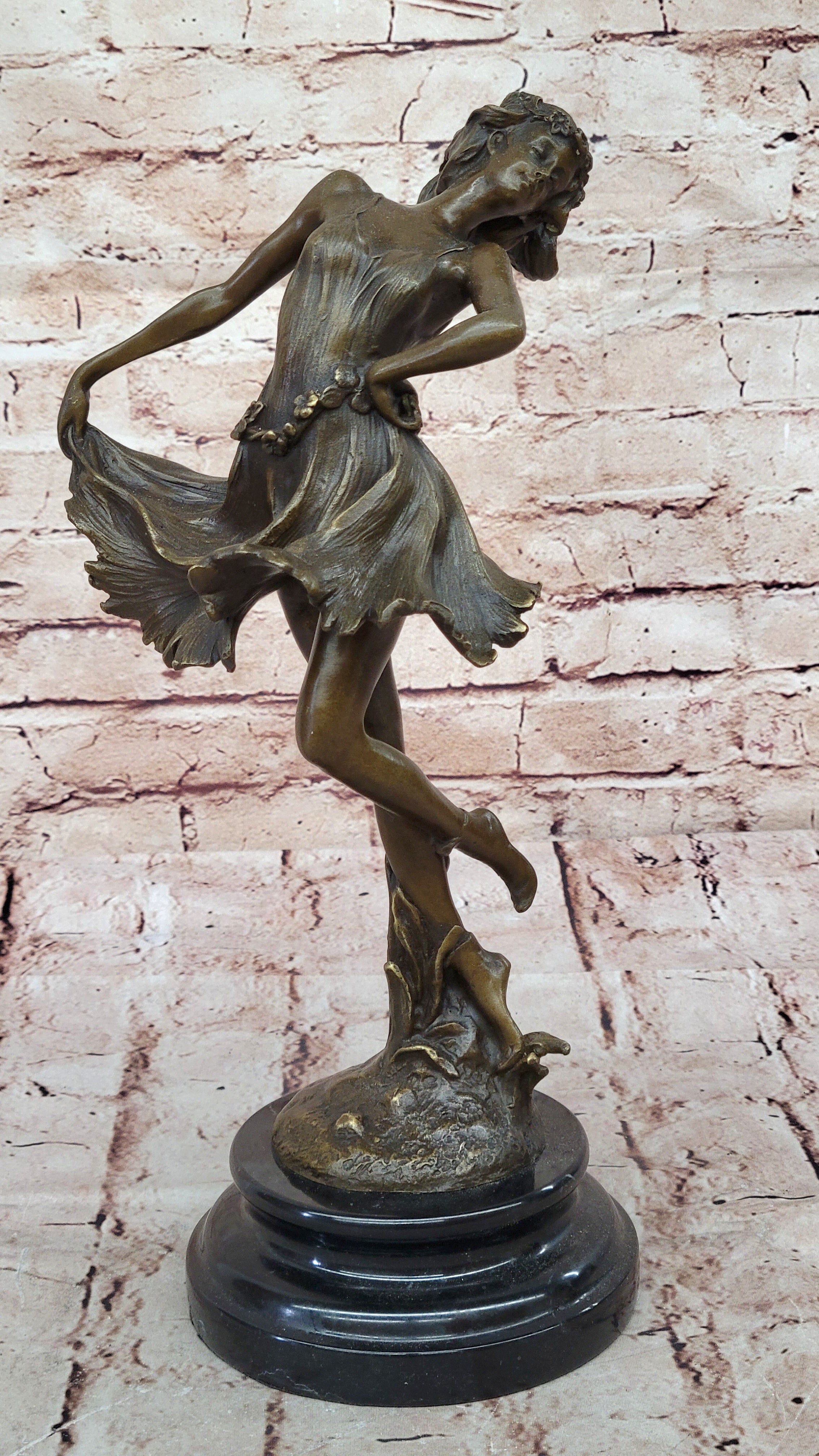 Signed Real Sexy Girl Posing 100% Bronze Sculpture Hot Cast Home Decoration Gift