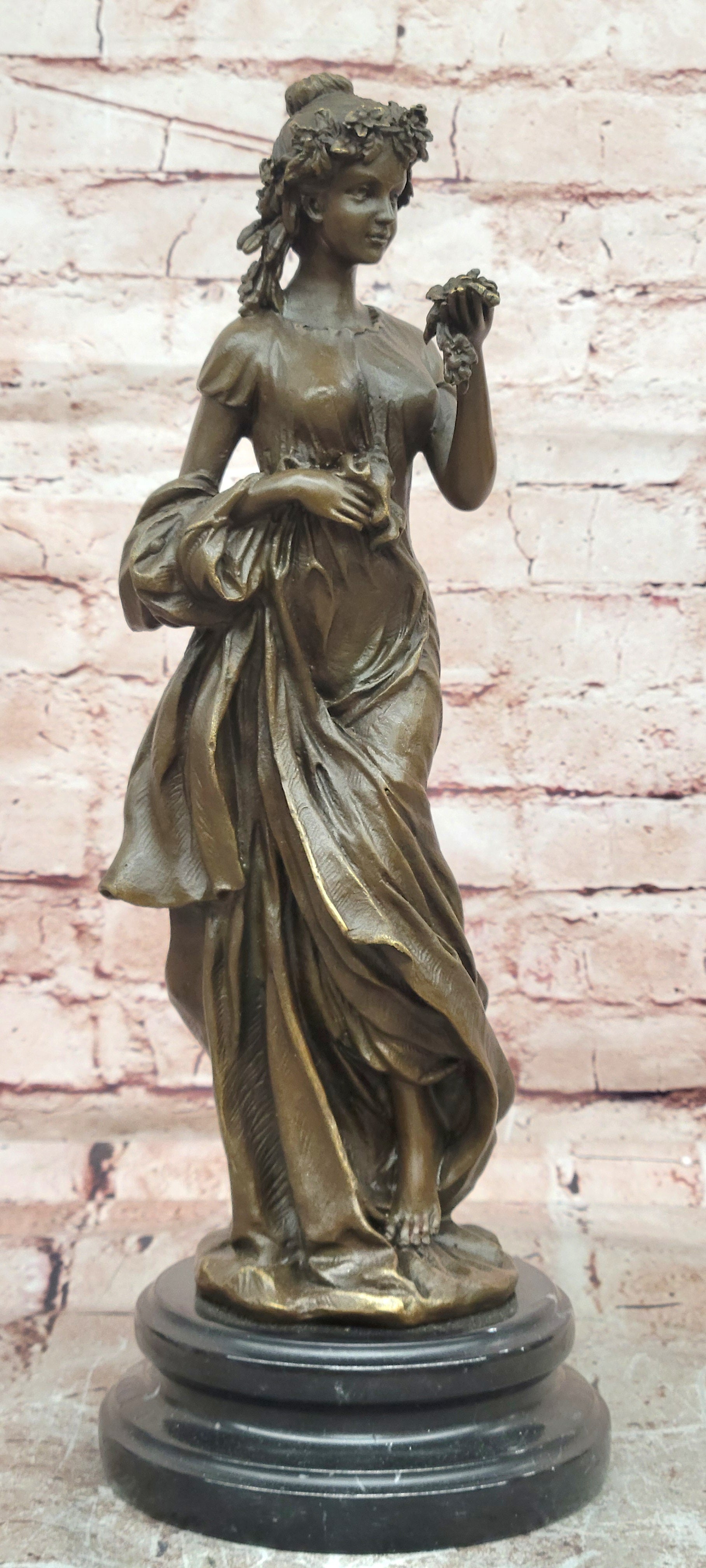 Venus Bronze Statue Rose Goddess Elegant Classical Home Decor
