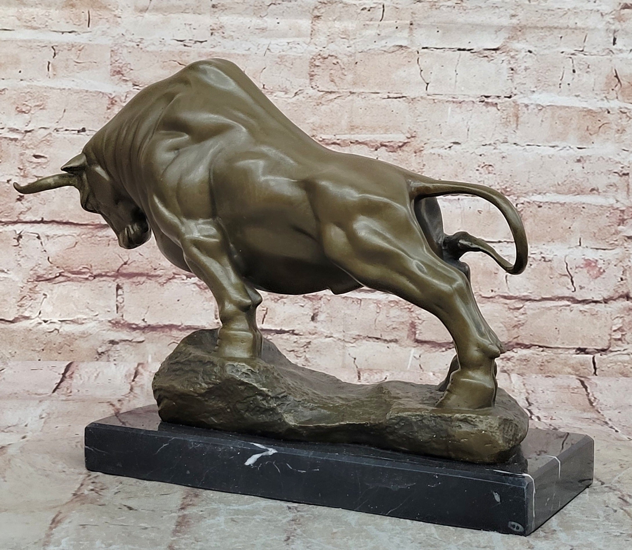 Gorgeous Special Patina Stock Market Bull Natural Wooden Base Bronze Figurine NR