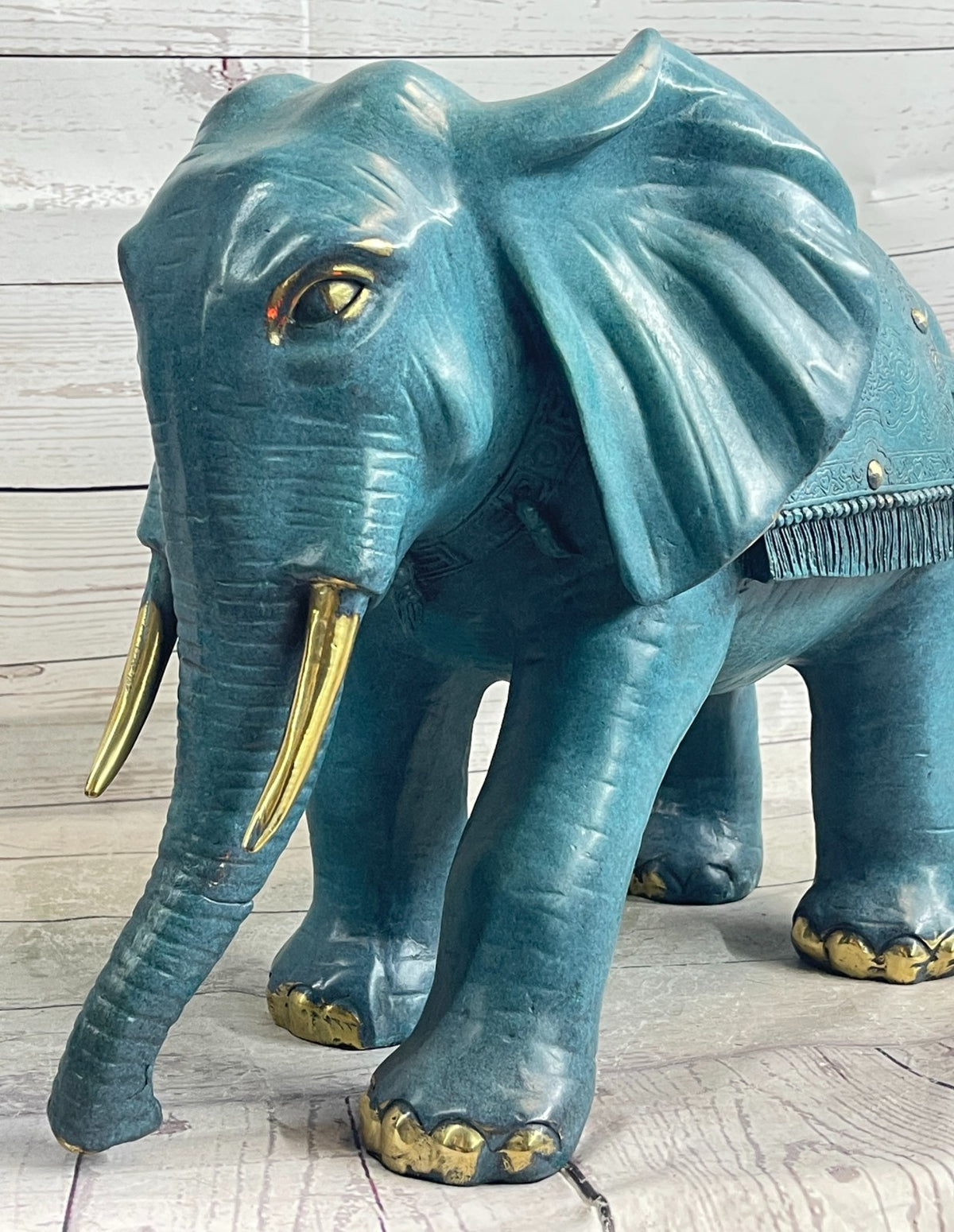 Metal Desk Top Sculpture / Bronze Elephant Hot Cast Multi Function Figurine Sale