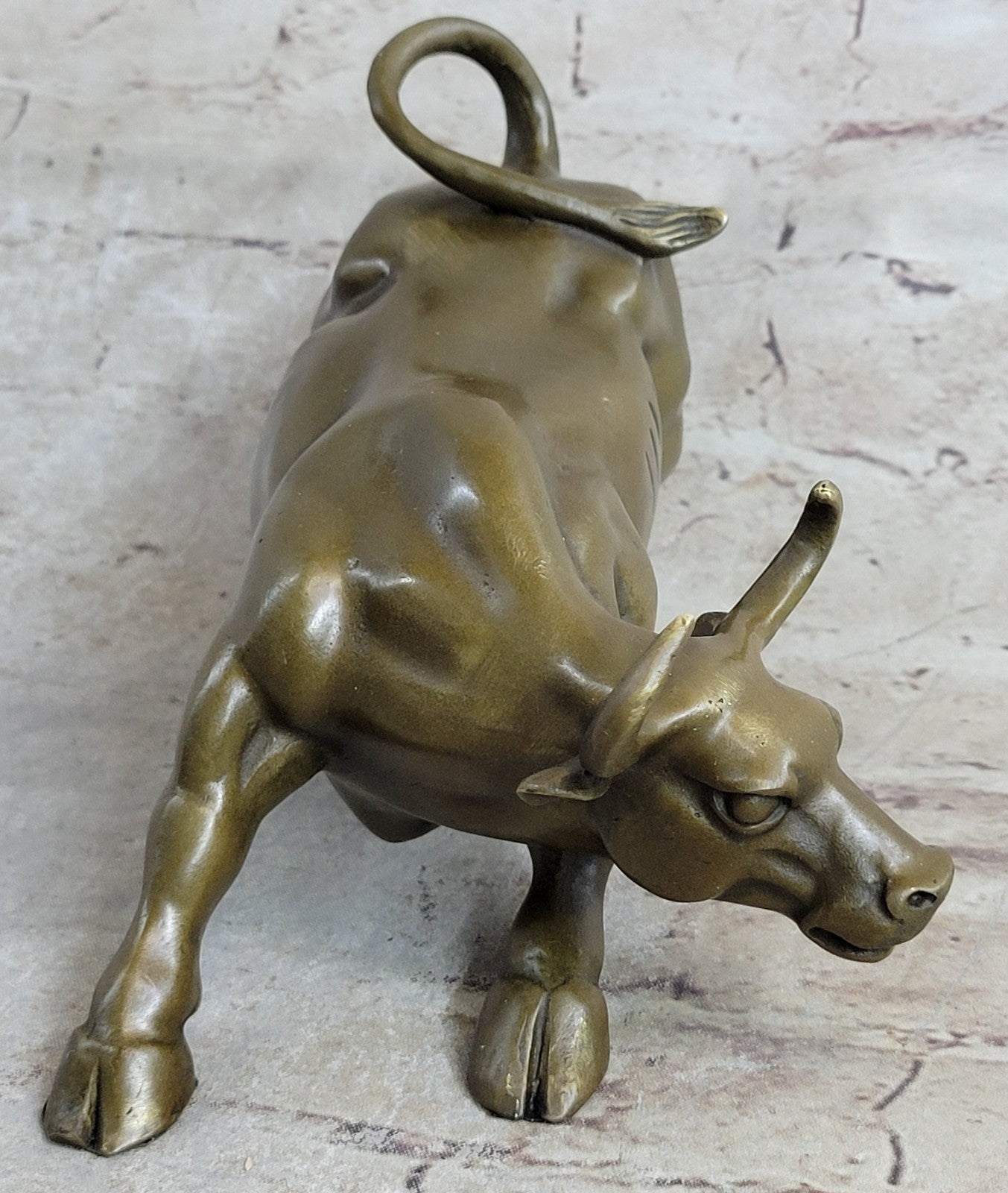Hand Made European Genuine Bronze Magnificent Stock Market Bull Sculpture Figurine