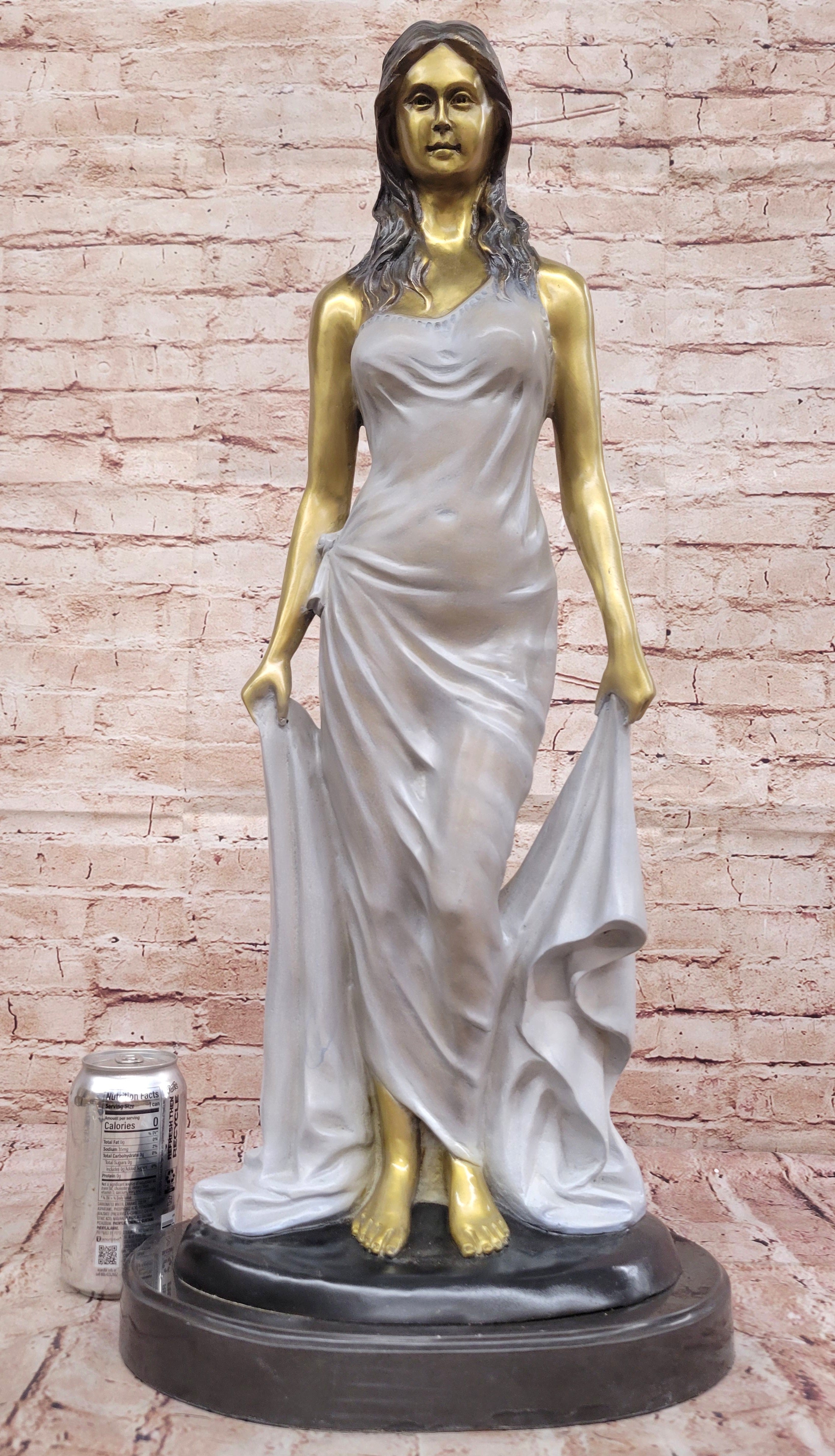 Luo Li Rong Bronze Lady Sculpture – Sensual Standing Woman Statue for Home Decor