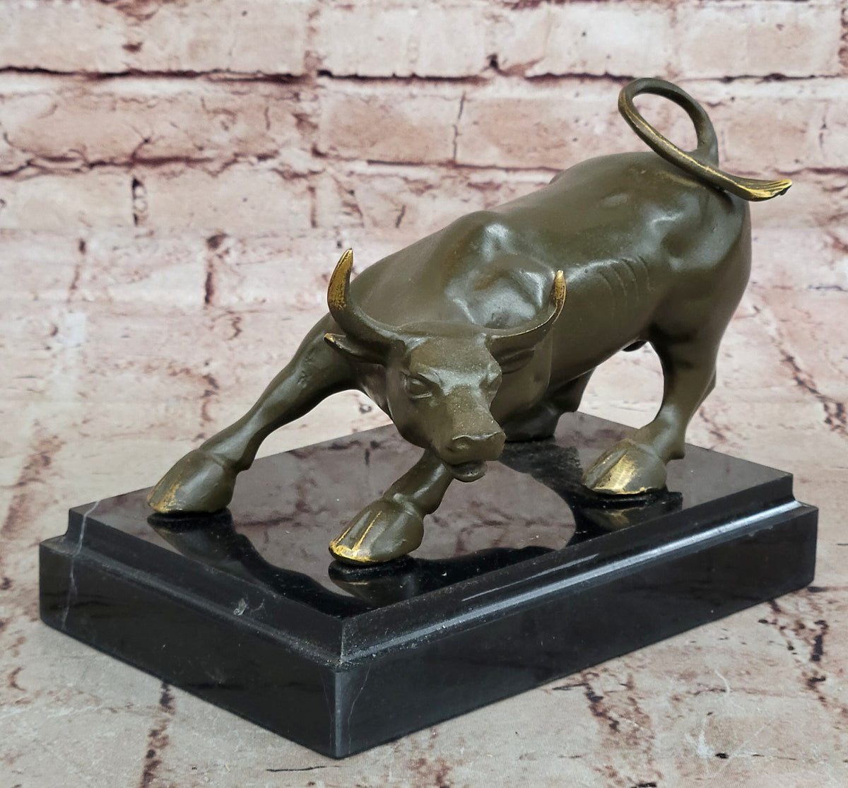 Charging Bull Figurine Bronze Statue by Milo Wall Street Art Sculpture Office Decor Gift
