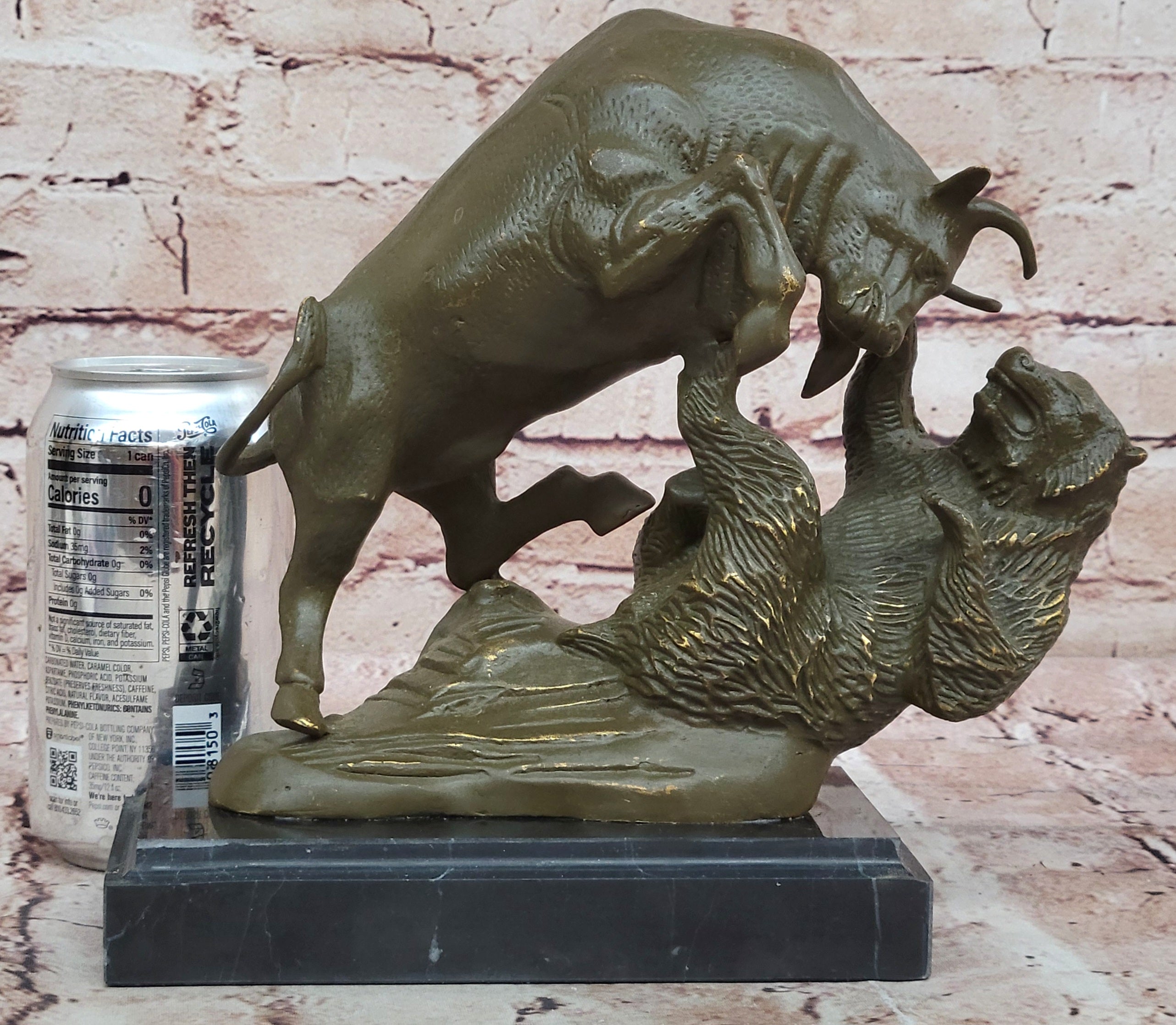 Financial Market Bull Bear Bronze Sculpture Statue Gift Wall Street Art Office Decor