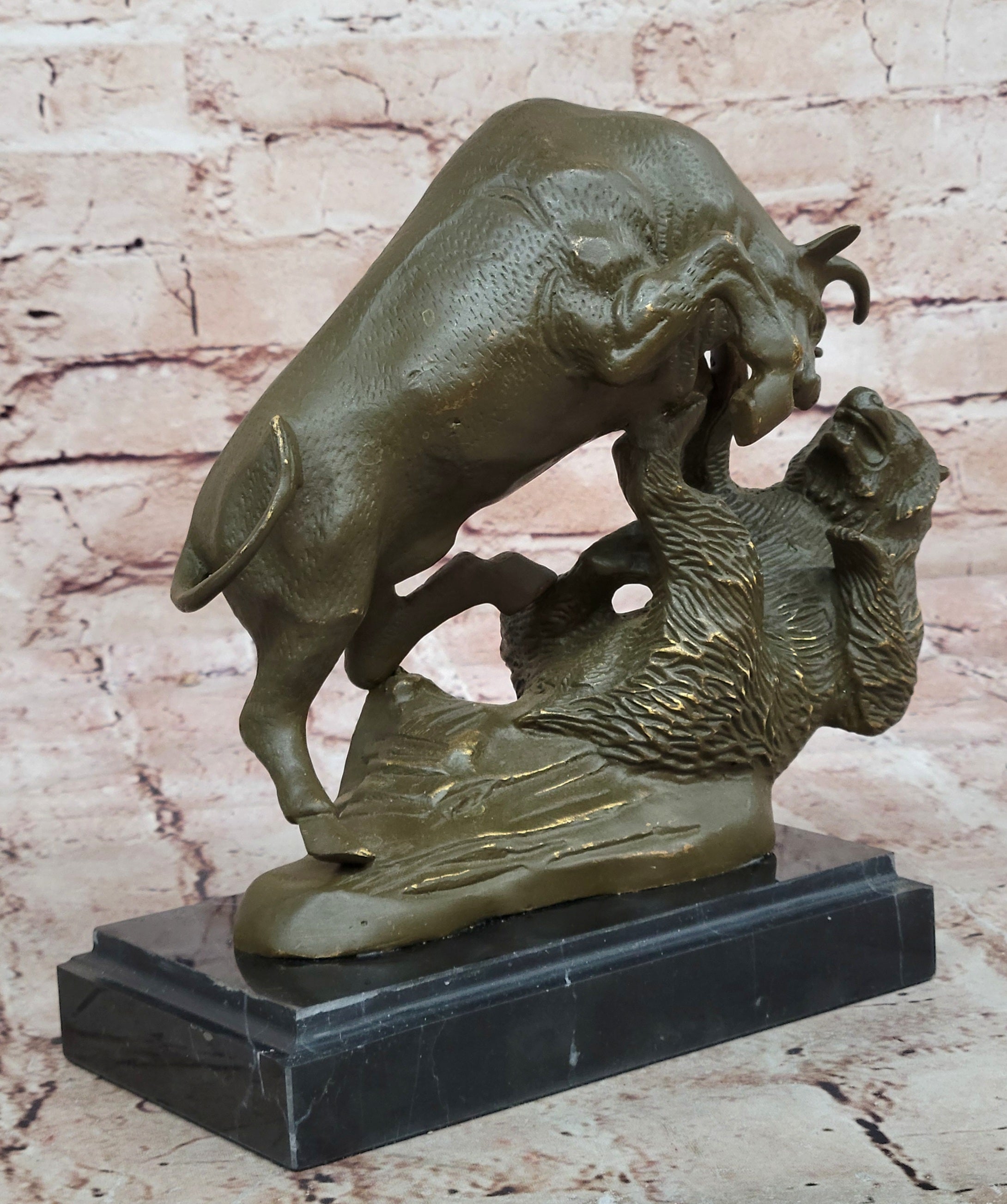 Financial Market Bull Bear Bronze Sculpture Statue Gift Wall Street Art Office Decor