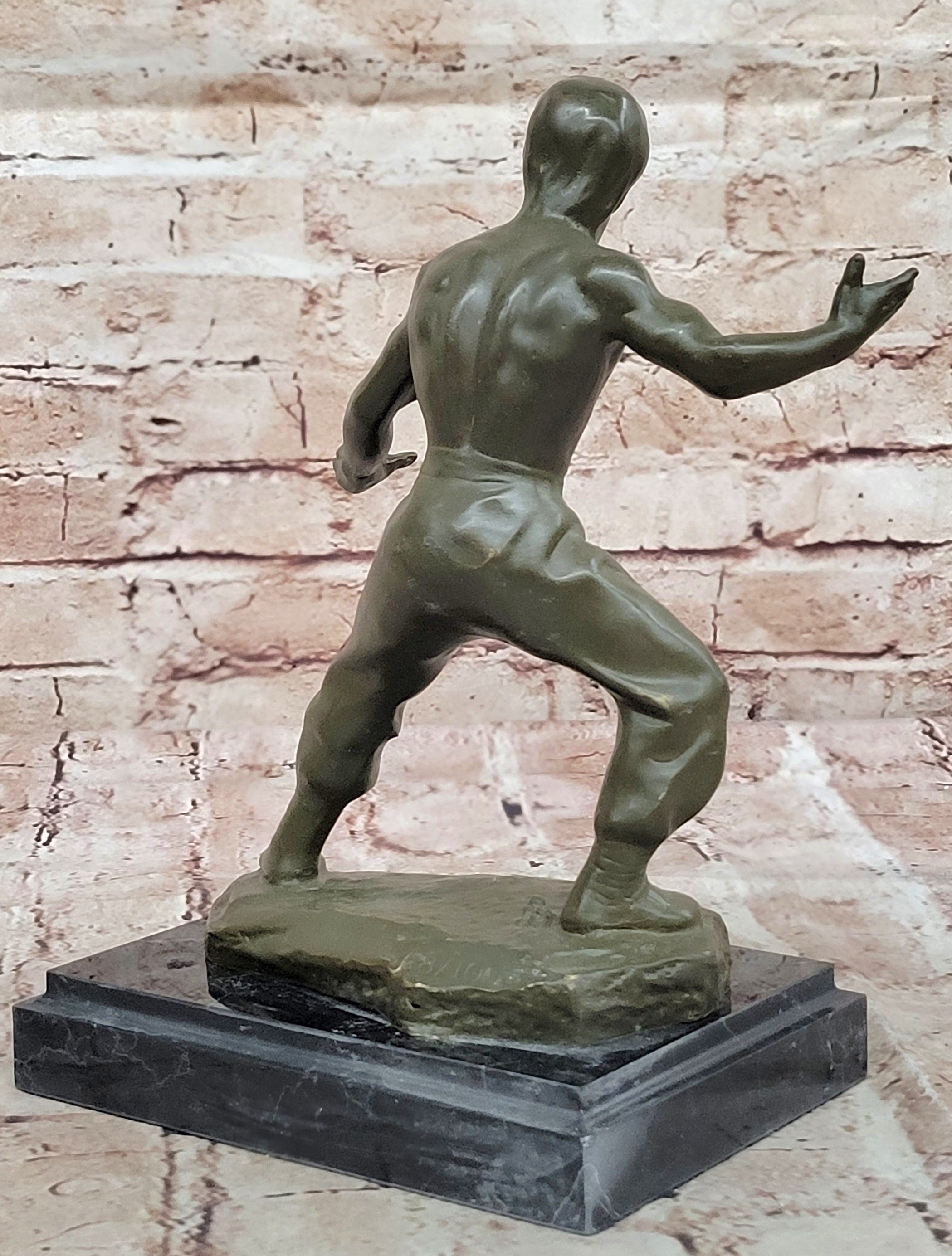 Mavchi Signed Bruce Lee Sculpture Bronze Statue Martial Arts Icon Home Office Decor