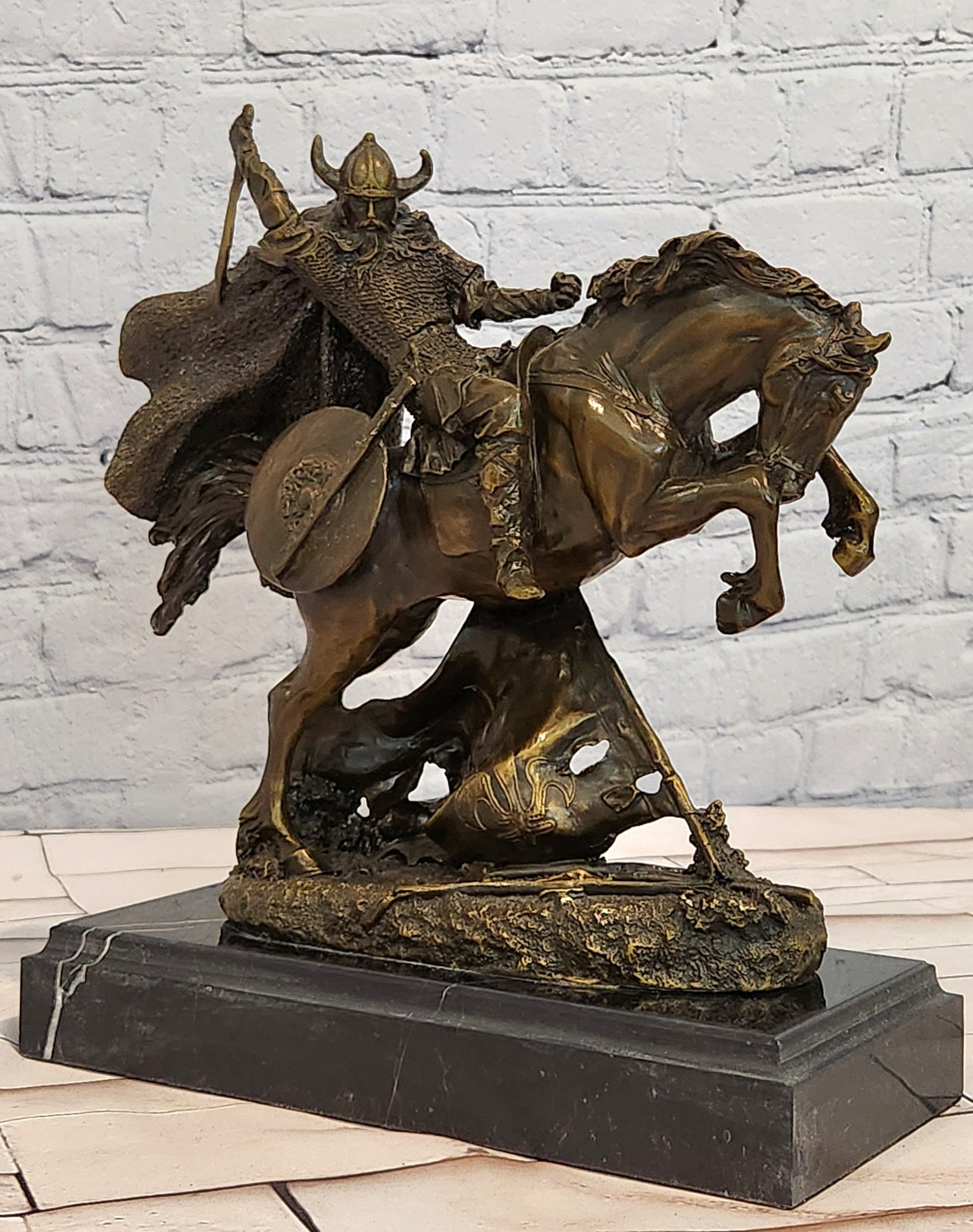 Bronze Mounted Warrior Statue Kamiko Medieval Knight Sculpture Home Decor