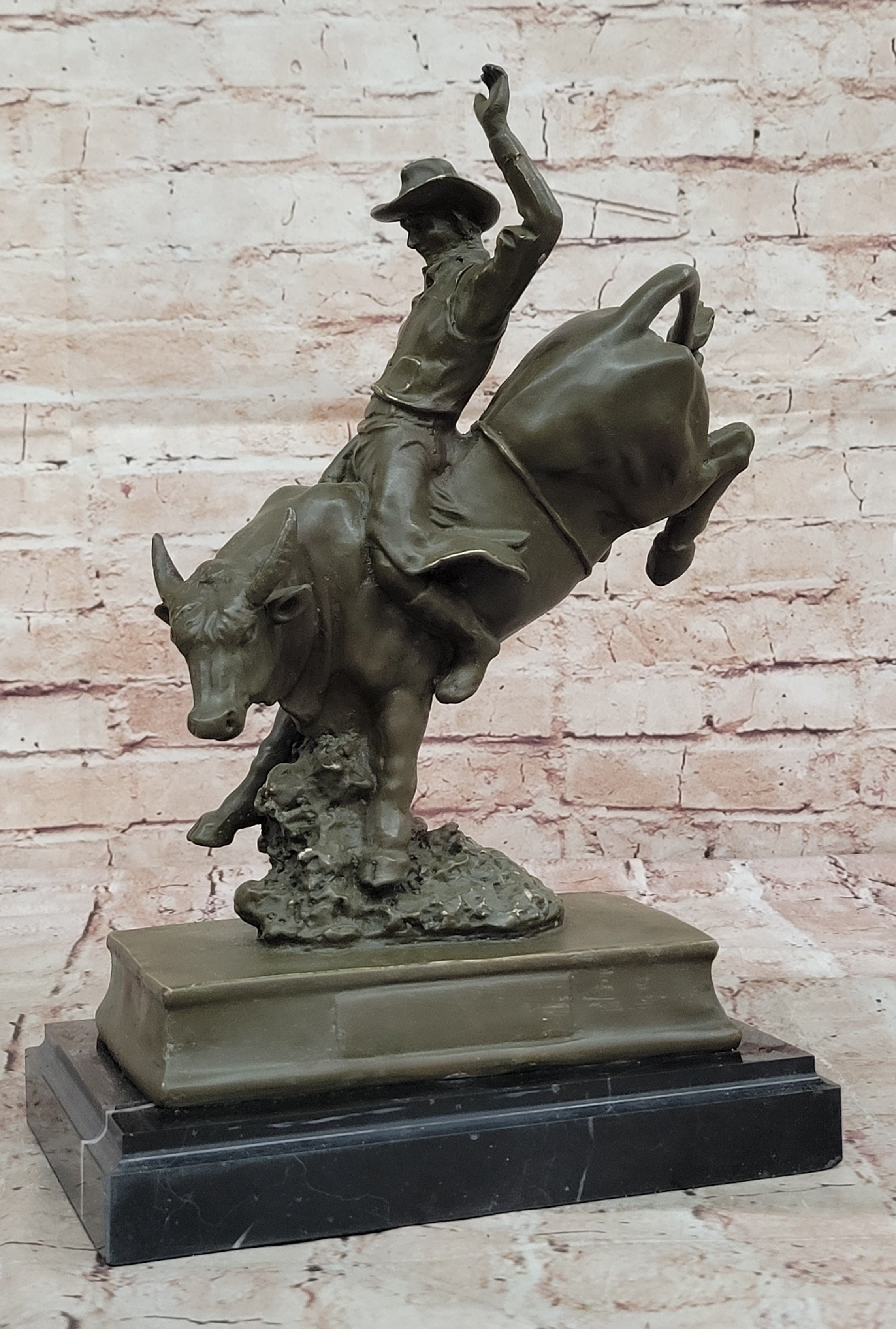 Remington Bronze Rodeo Cowboy Bull Rider Sculpture Statue Classic Western Home Decoration